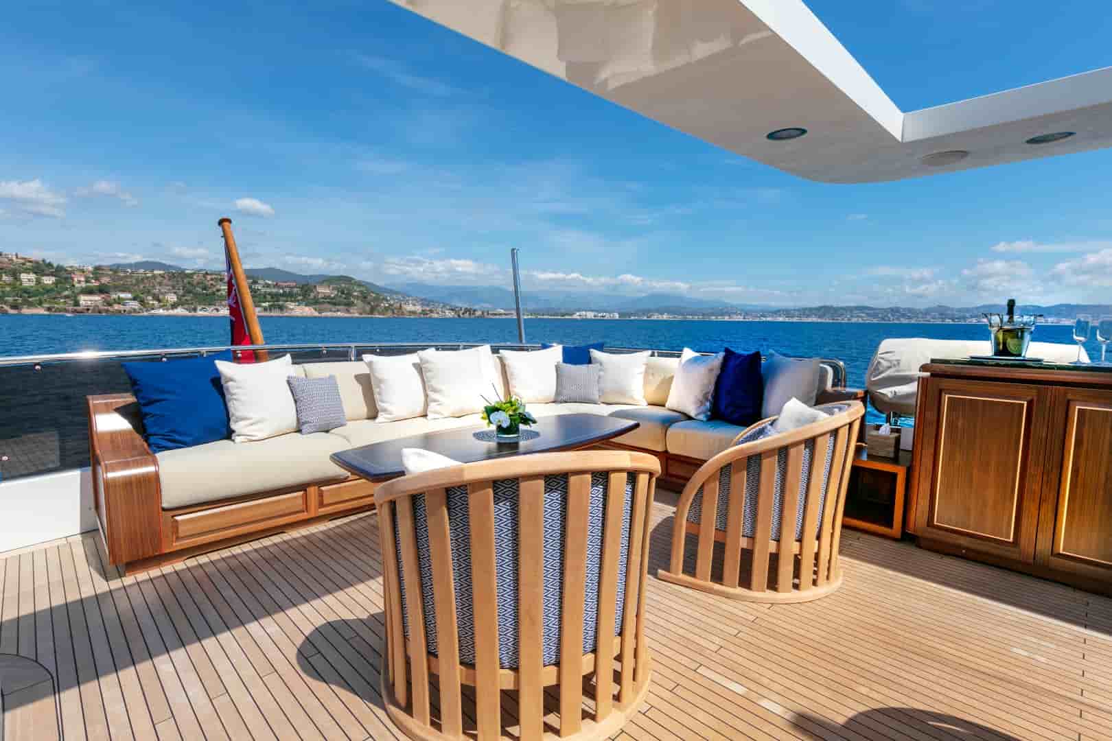 Benetti Legend 85 - View 14