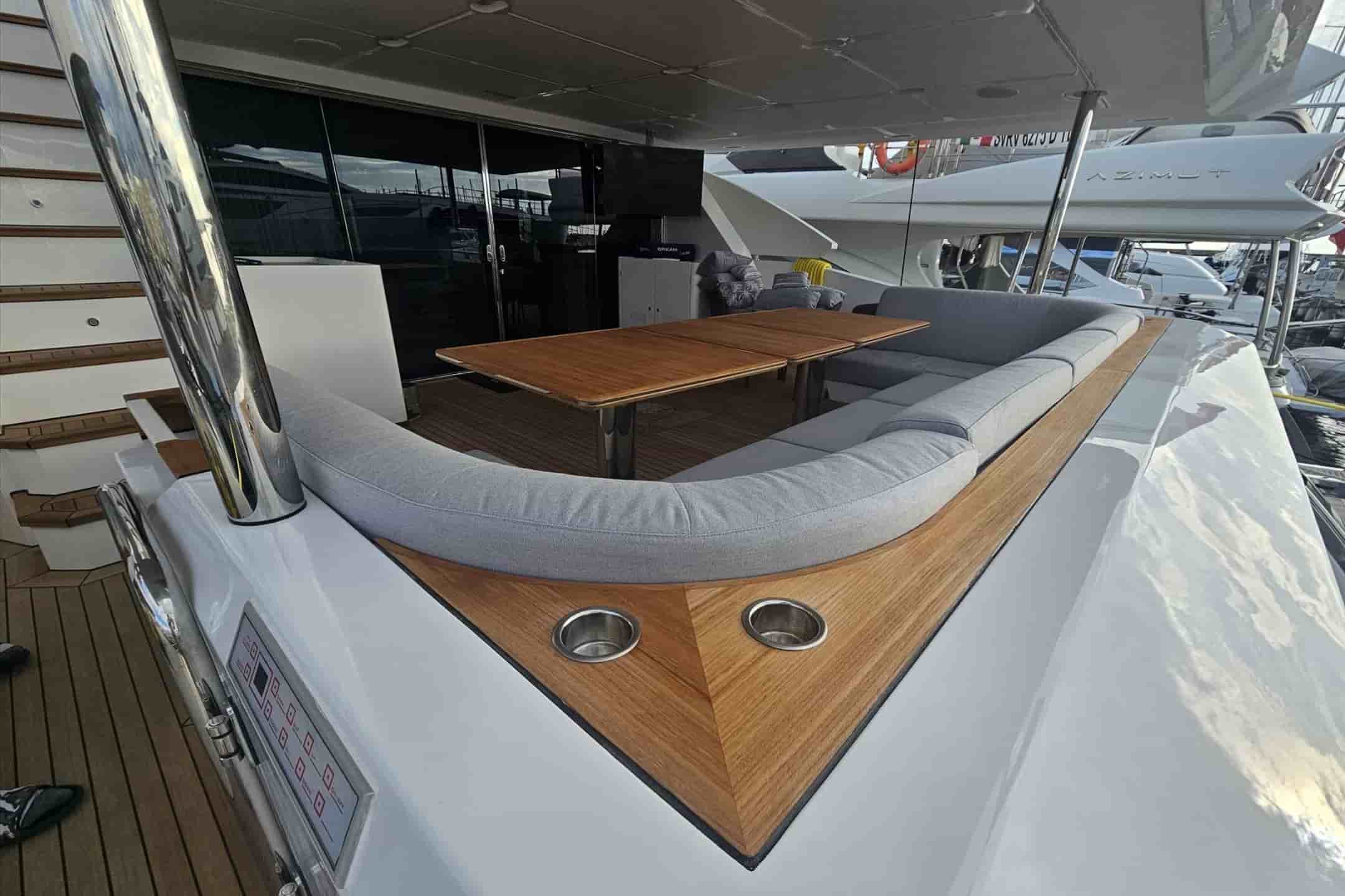 Azimut Grande 32M - View 5