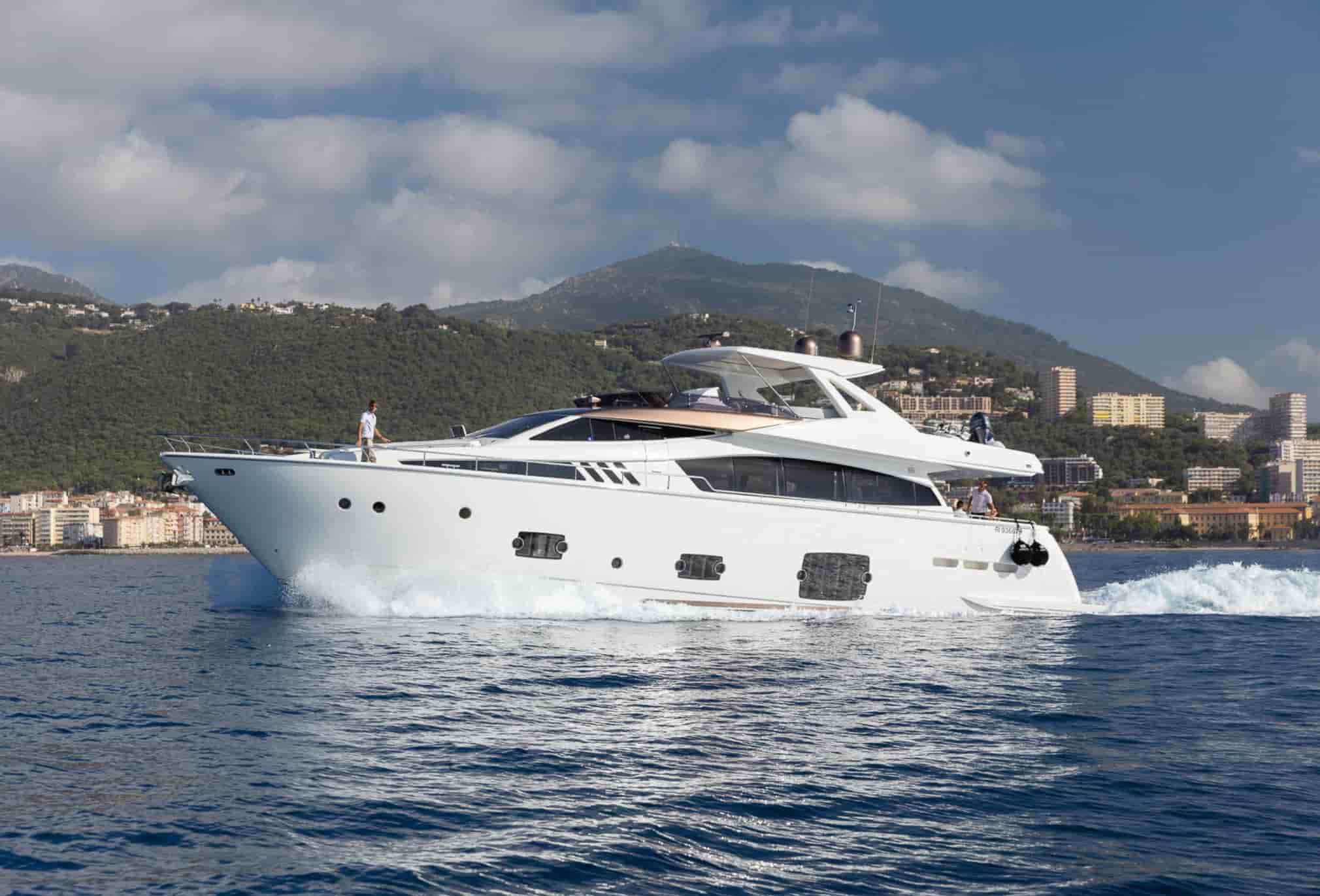 Ferretti 800 - View 11