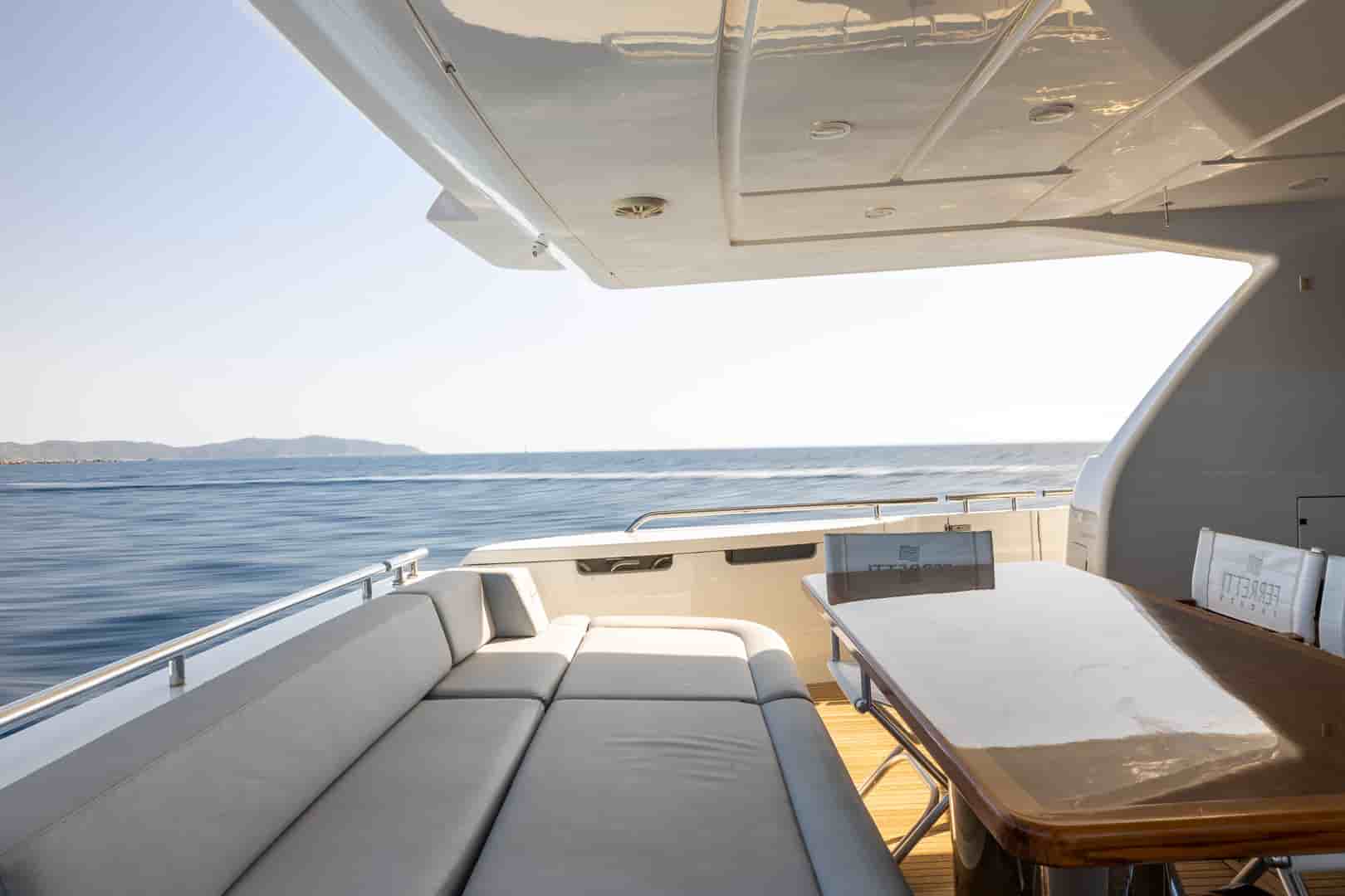 Ferretti 800 - View 15