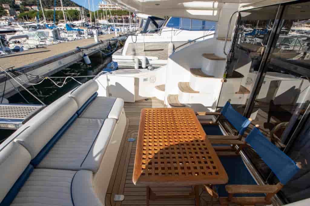 Princess 50 Flybridge - View 10