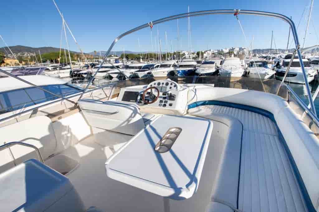 Princess 50 Flybridge - View 17