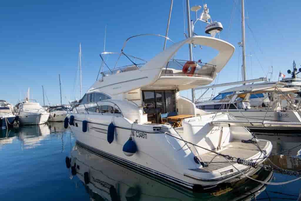 Princess 50 Flybridge - View 6