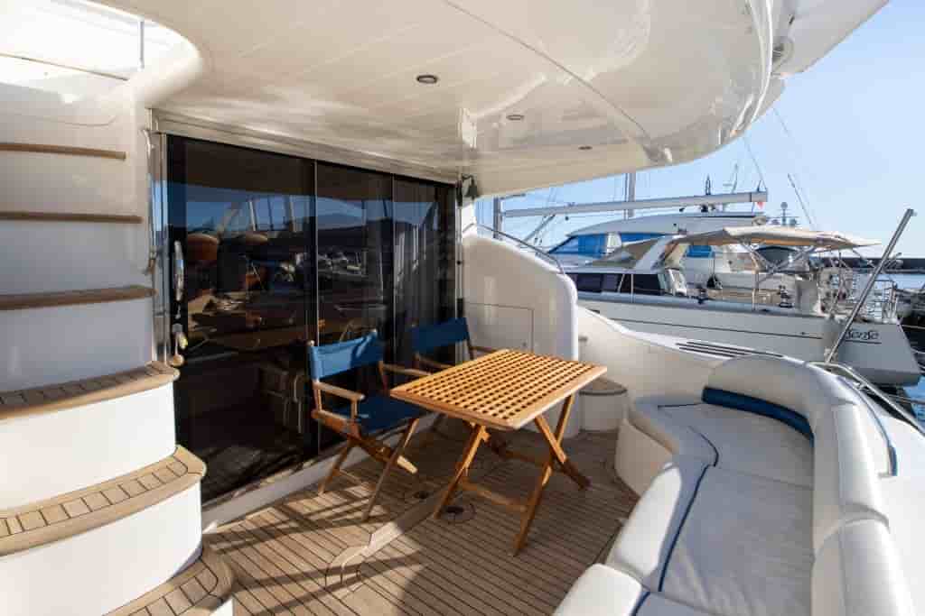 Princess 50 Flybridge - View 7