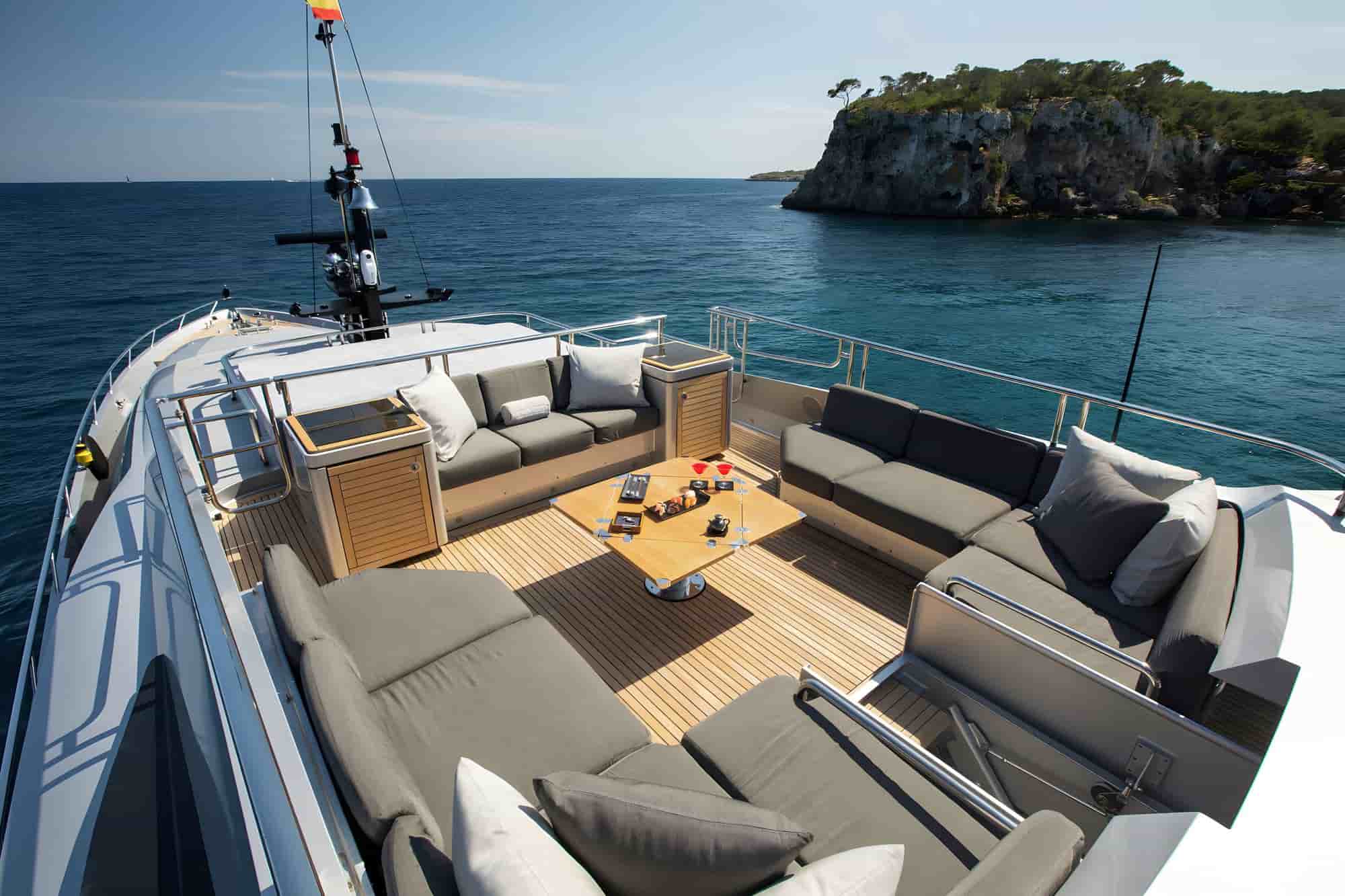 Palmer Johnson PJ 120 SportYacht - View 13