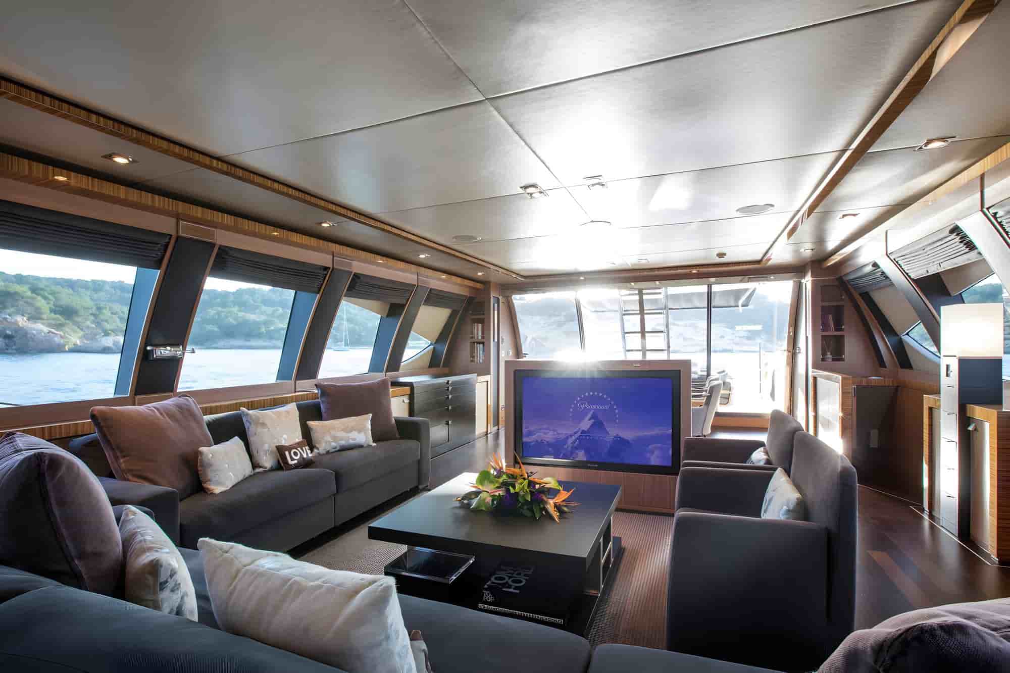 Palmer Johnson PJ 120 SportYacht - View 17