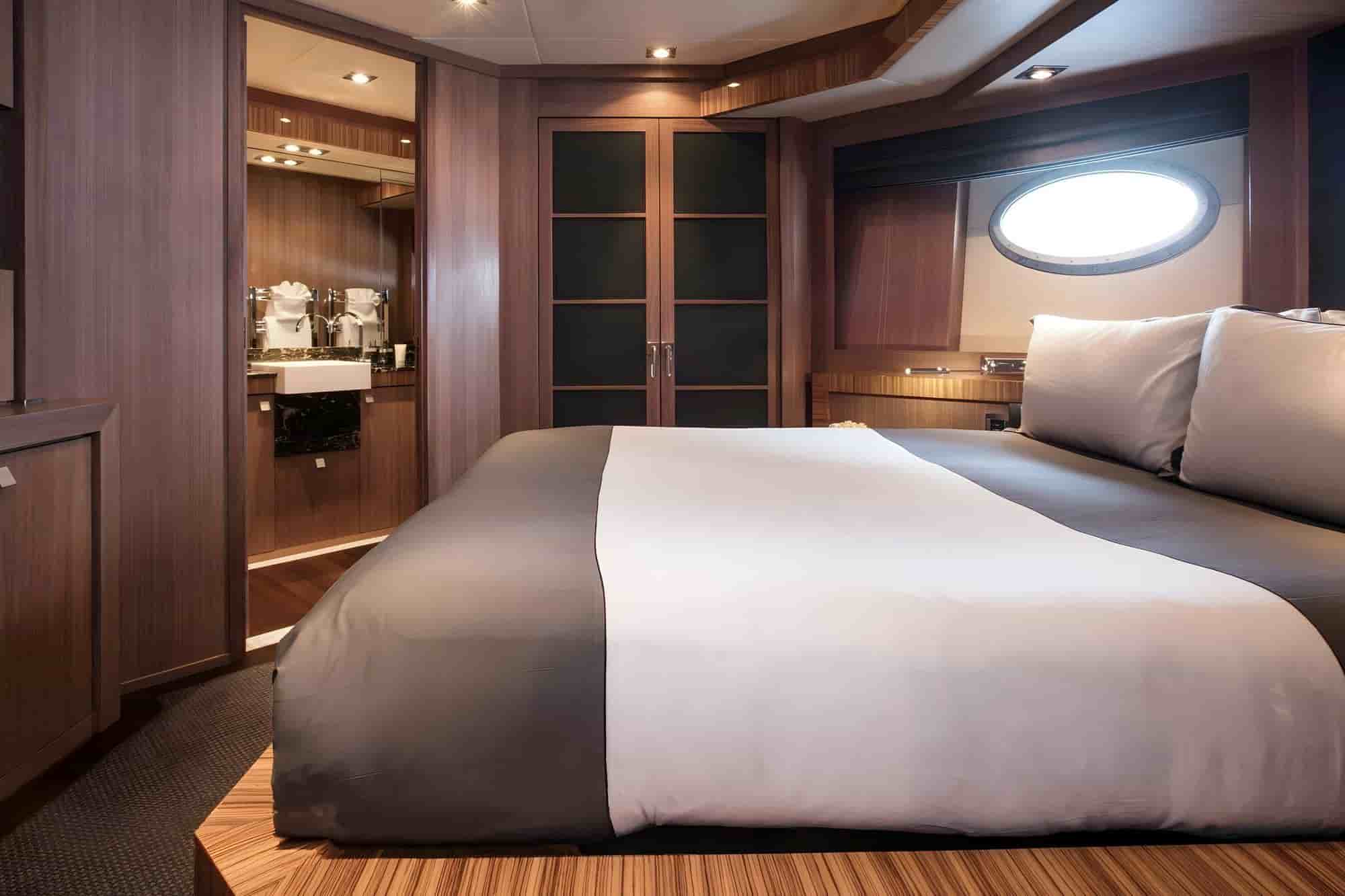 Palmer Johnson PJ 120 SportYacht - View 24