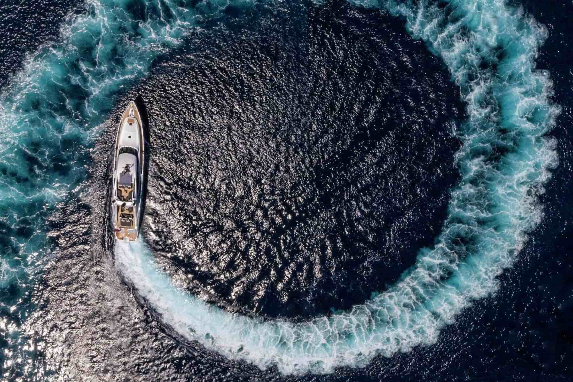 Palmer Johnson PJ 120 SportYacht - View 4