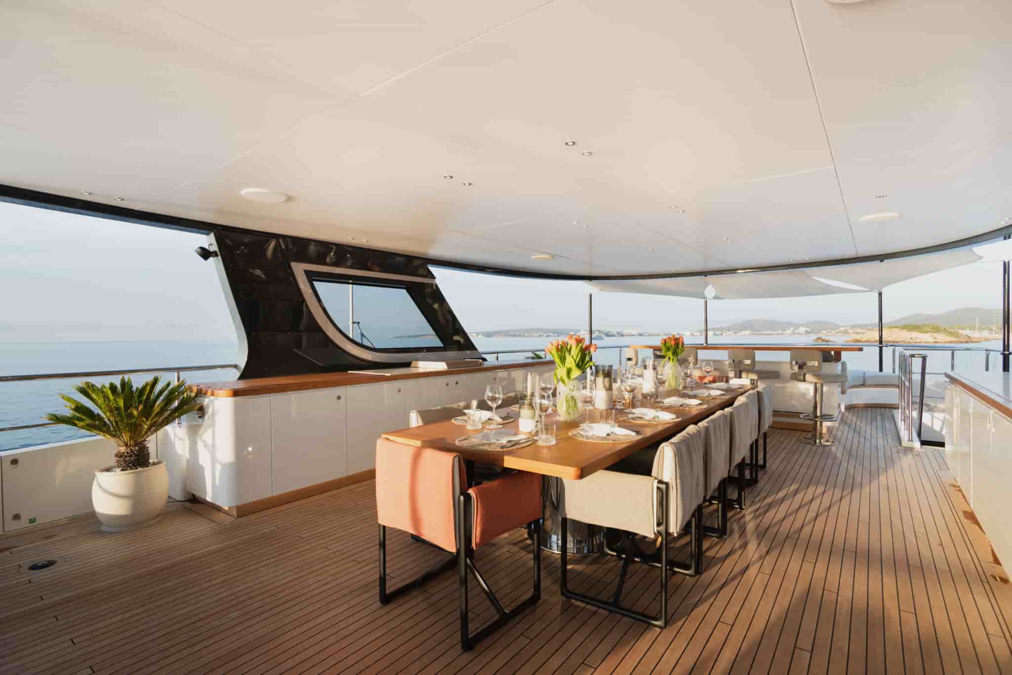 Benetti Oasis 40M - View 21