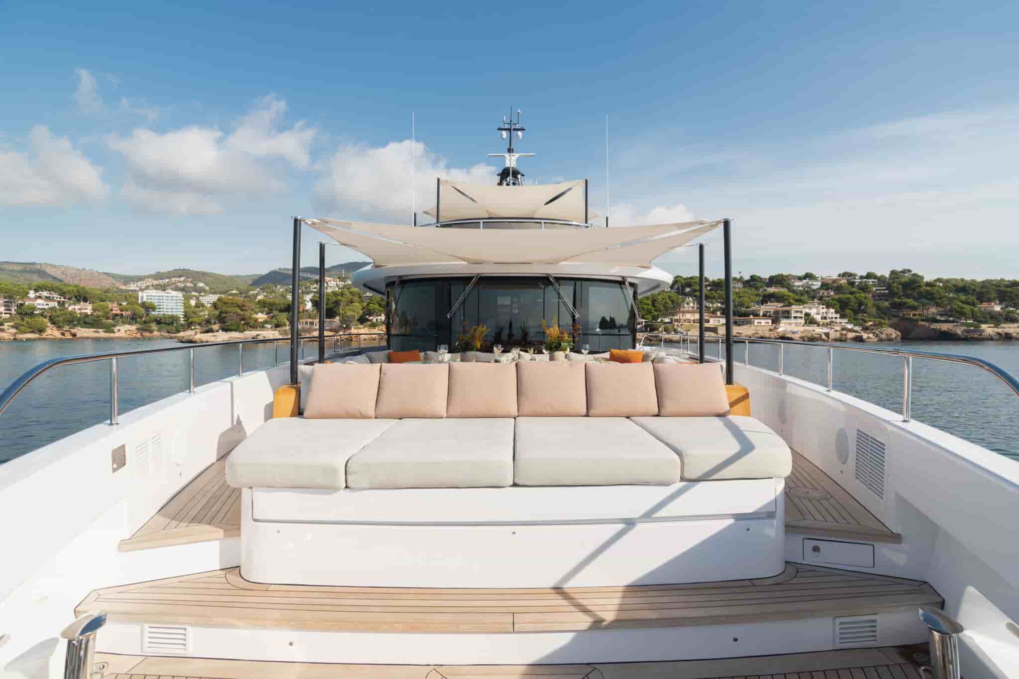 Benetti Oasis 40M - View 32