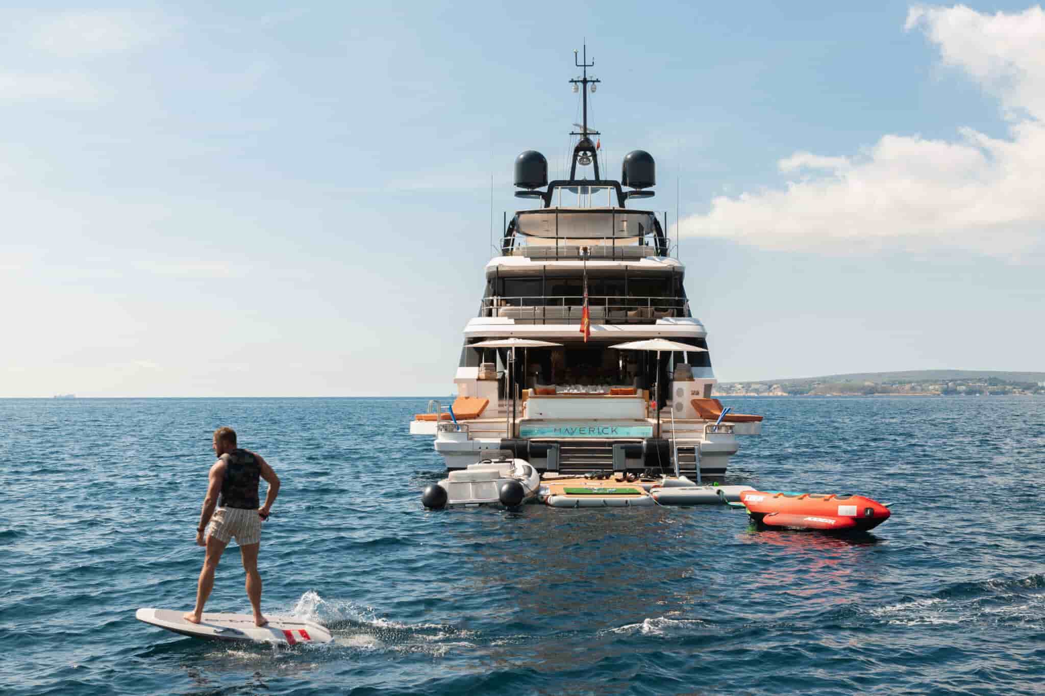 Benetti Oasis 40M - View 9