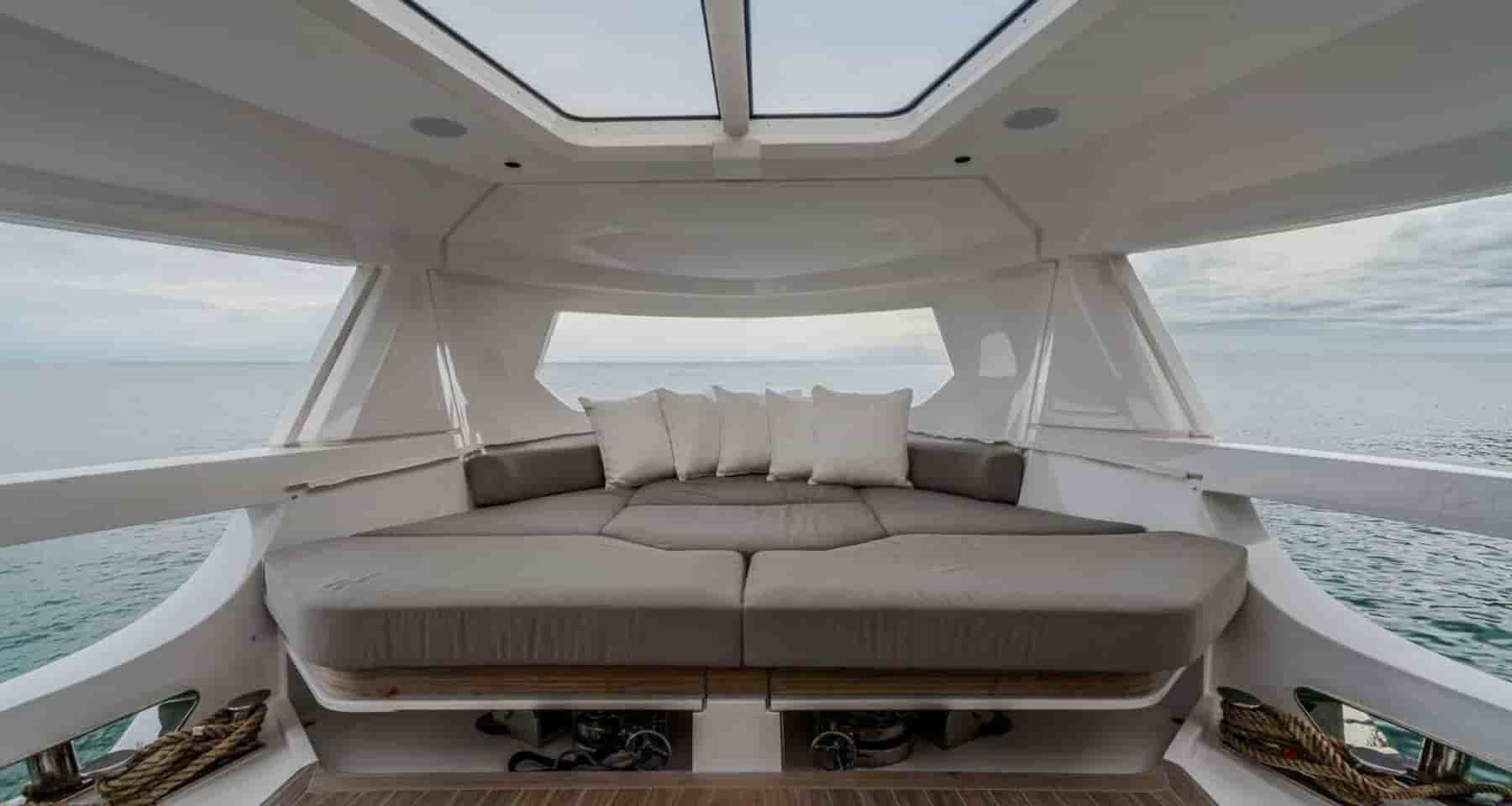 Ferretti Infynito 90 - View 20