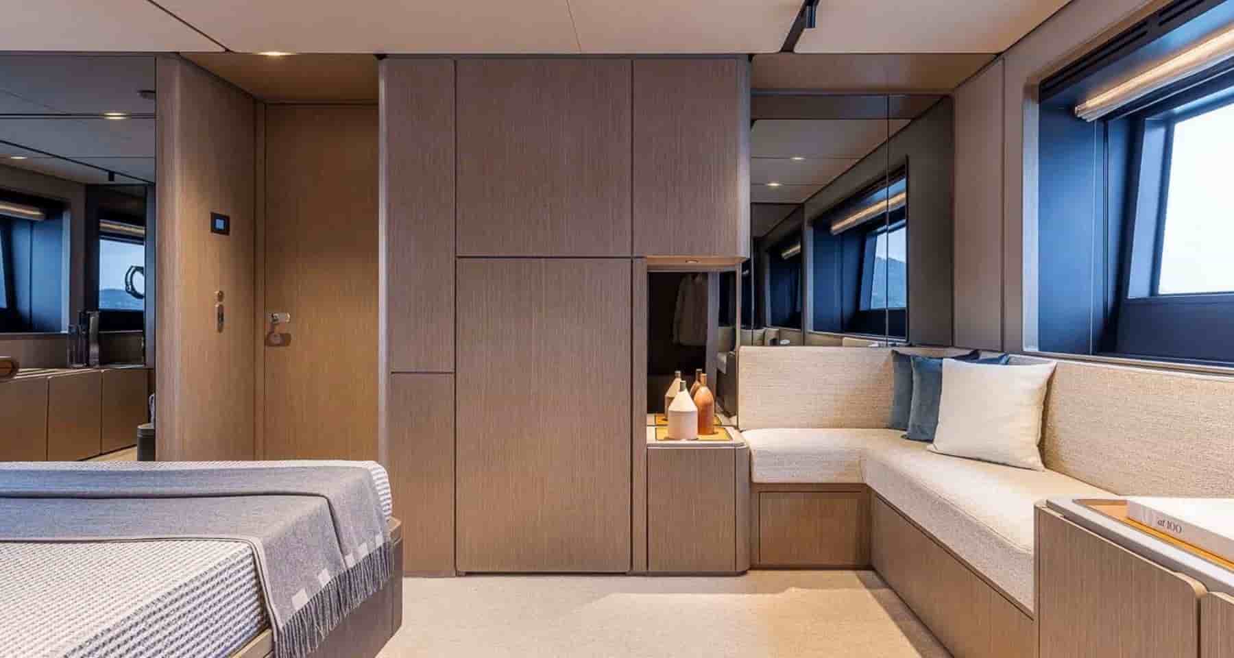 Ferretti Infynito 90 - View 22