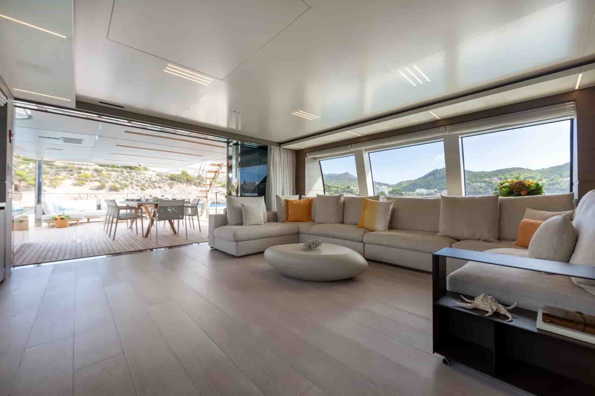 Ferretti Custom Line Navetta 37 - View 24