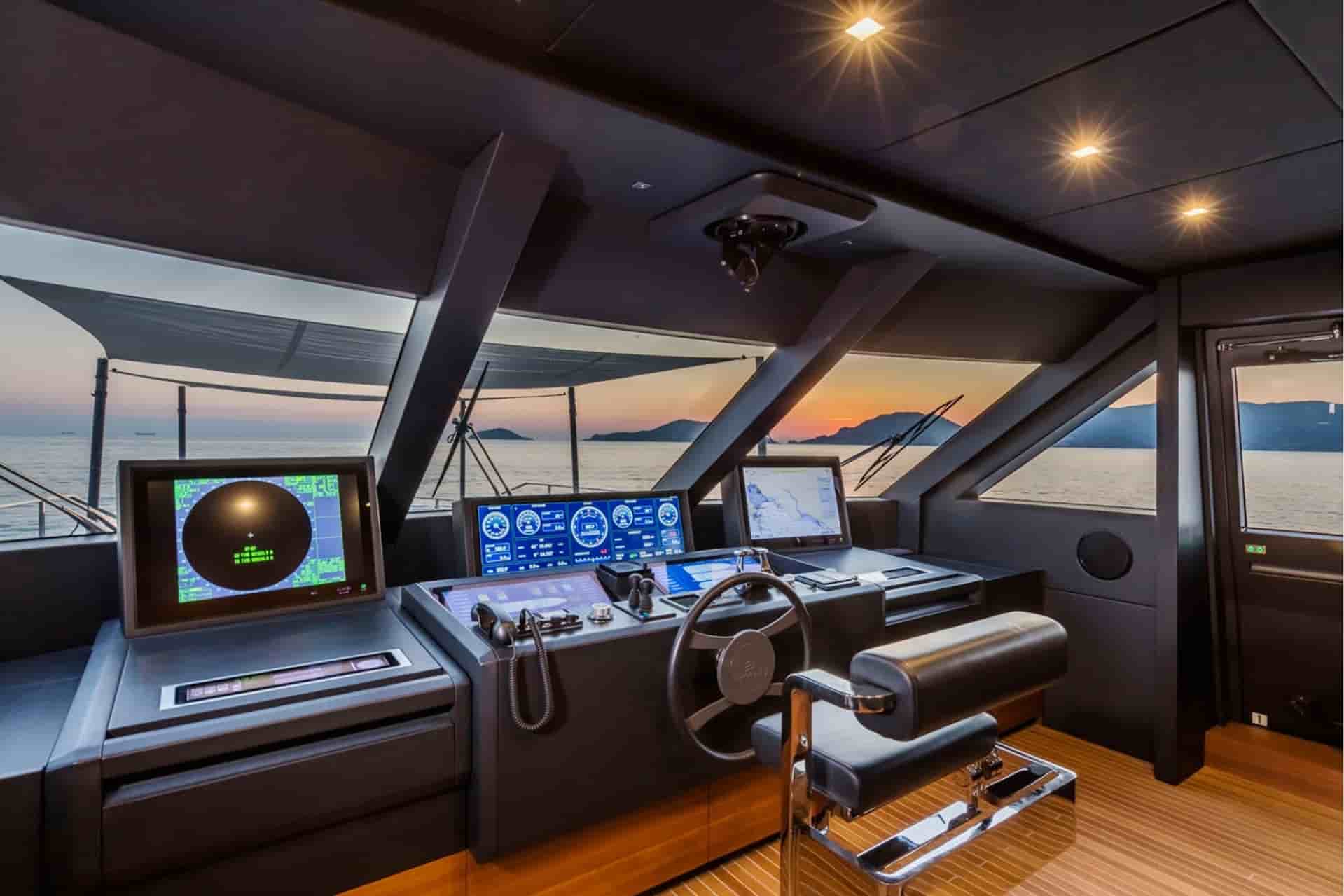 Ferretti Custom Line Navetta 37 - View 26