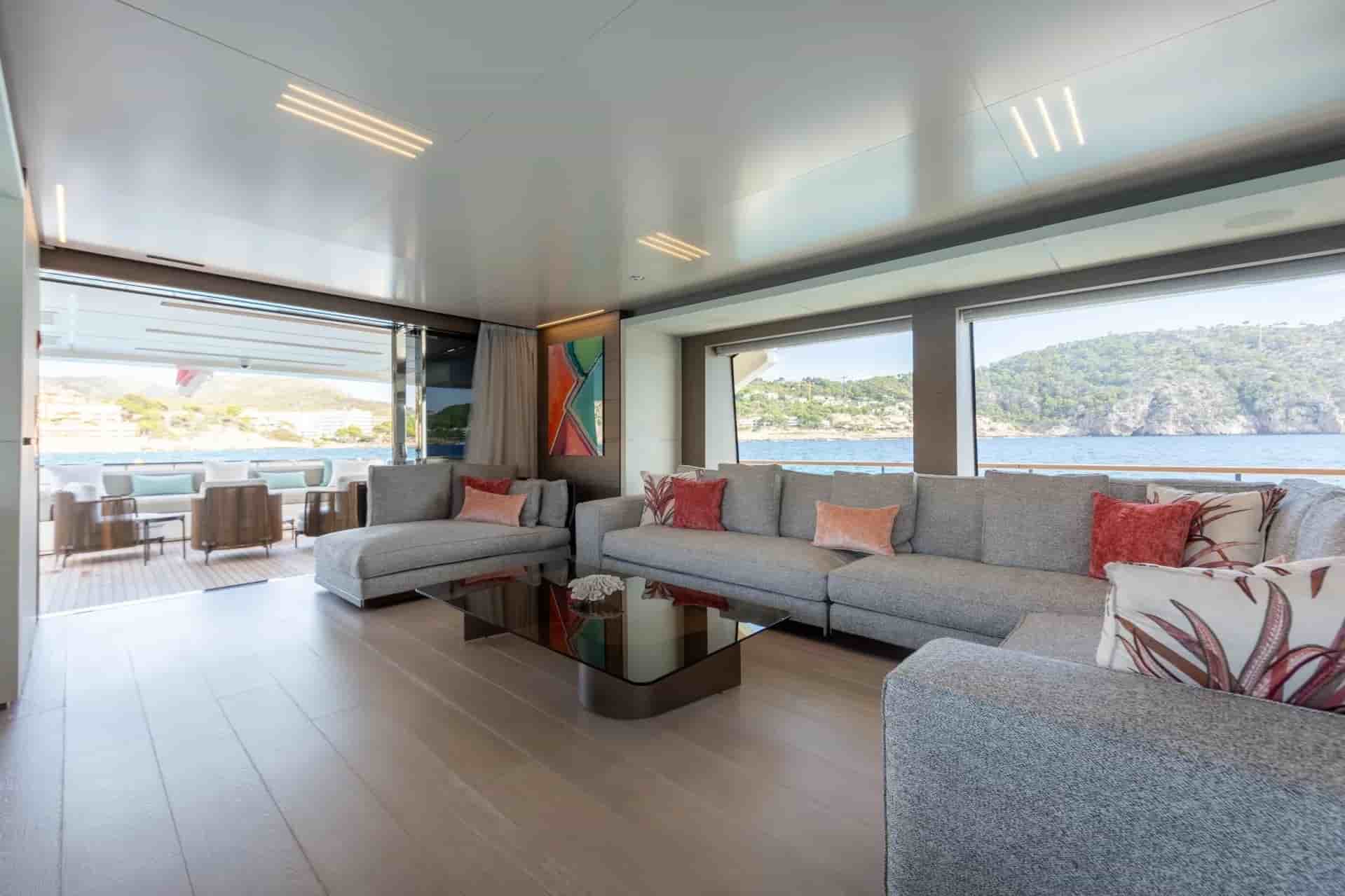 Ferretti Custom Line Navetta 37 - View 33