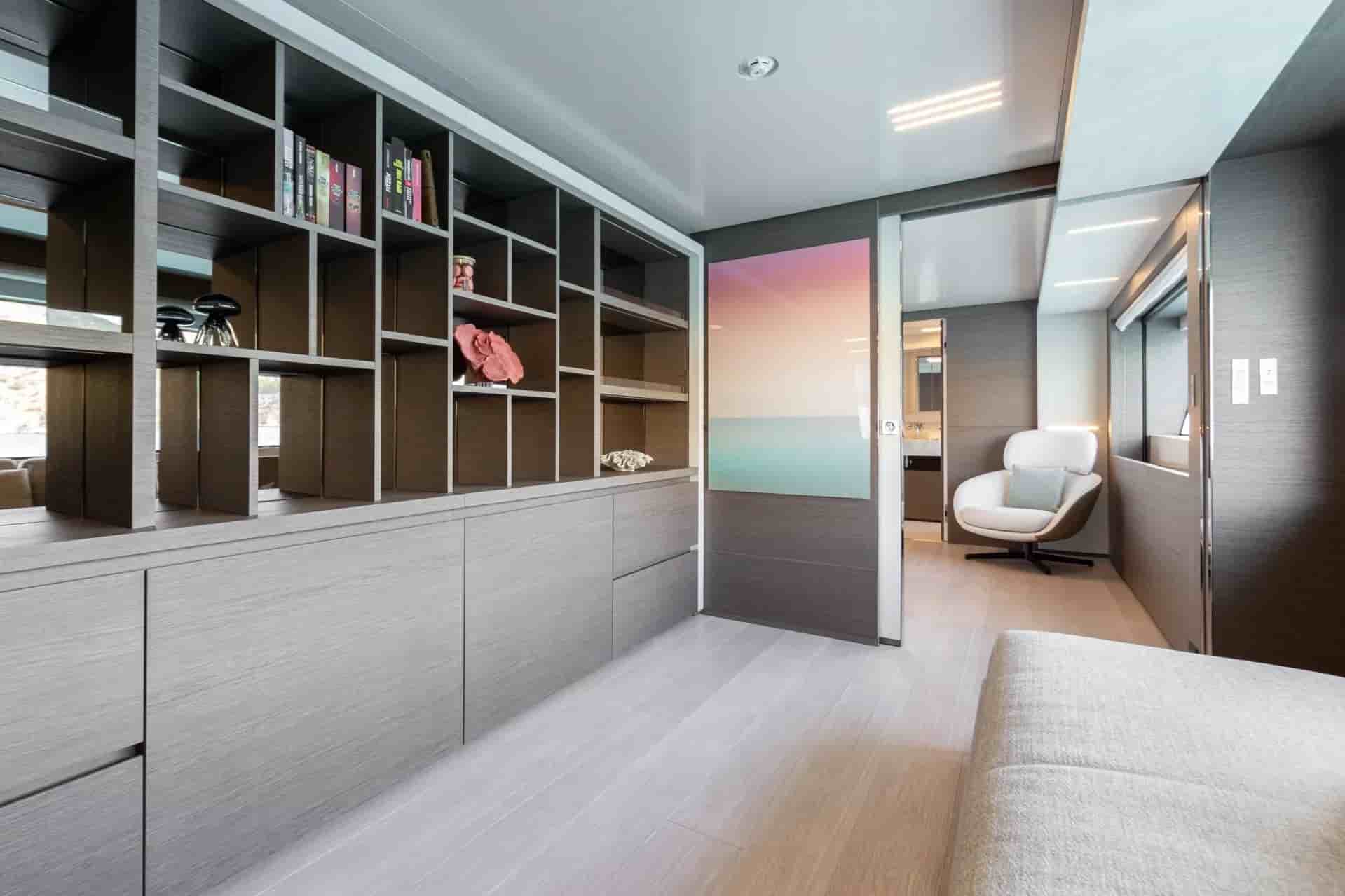 Ferretti Custom Line Navetta 37 - View 41