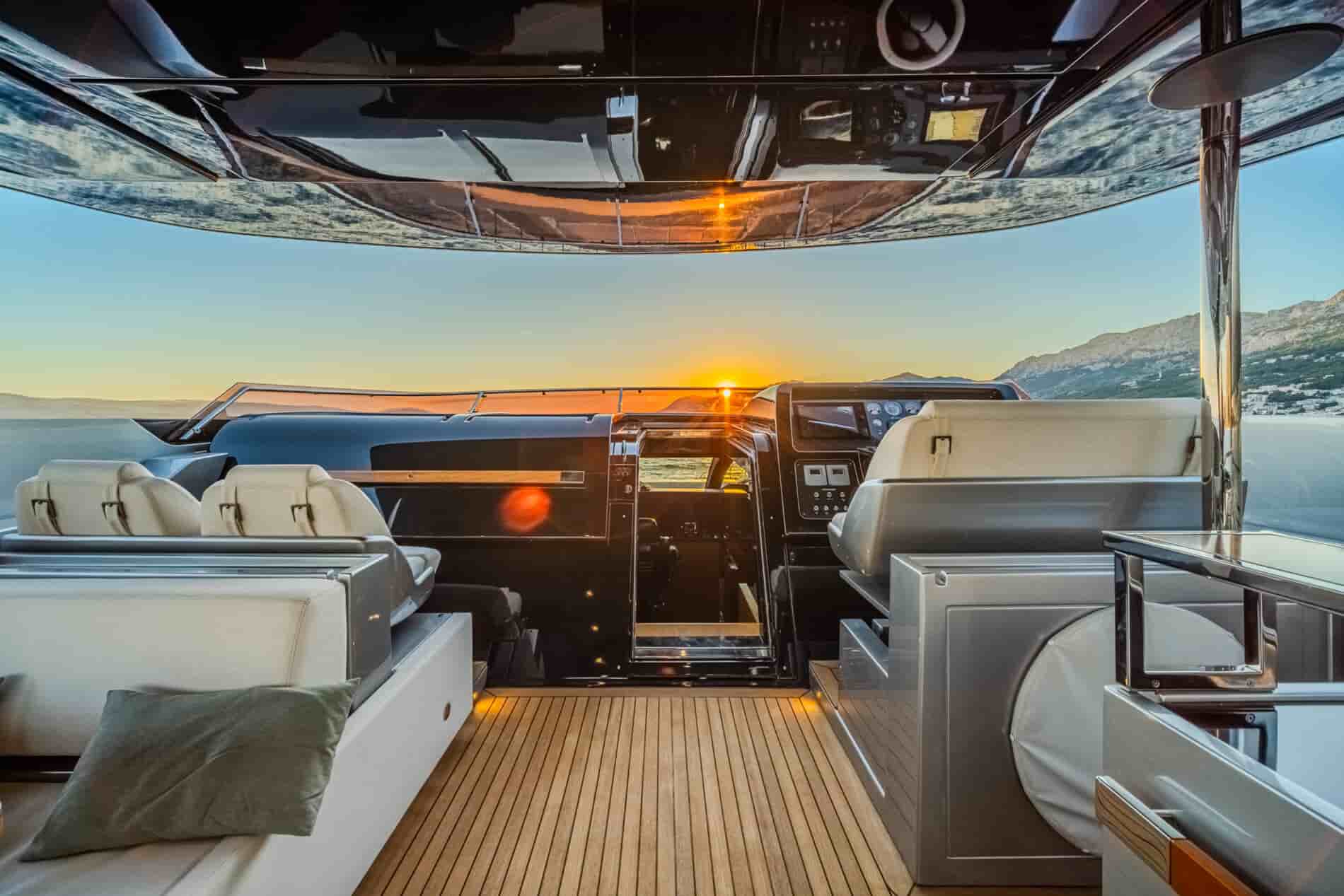 Riva 100 Corsaro - View 18