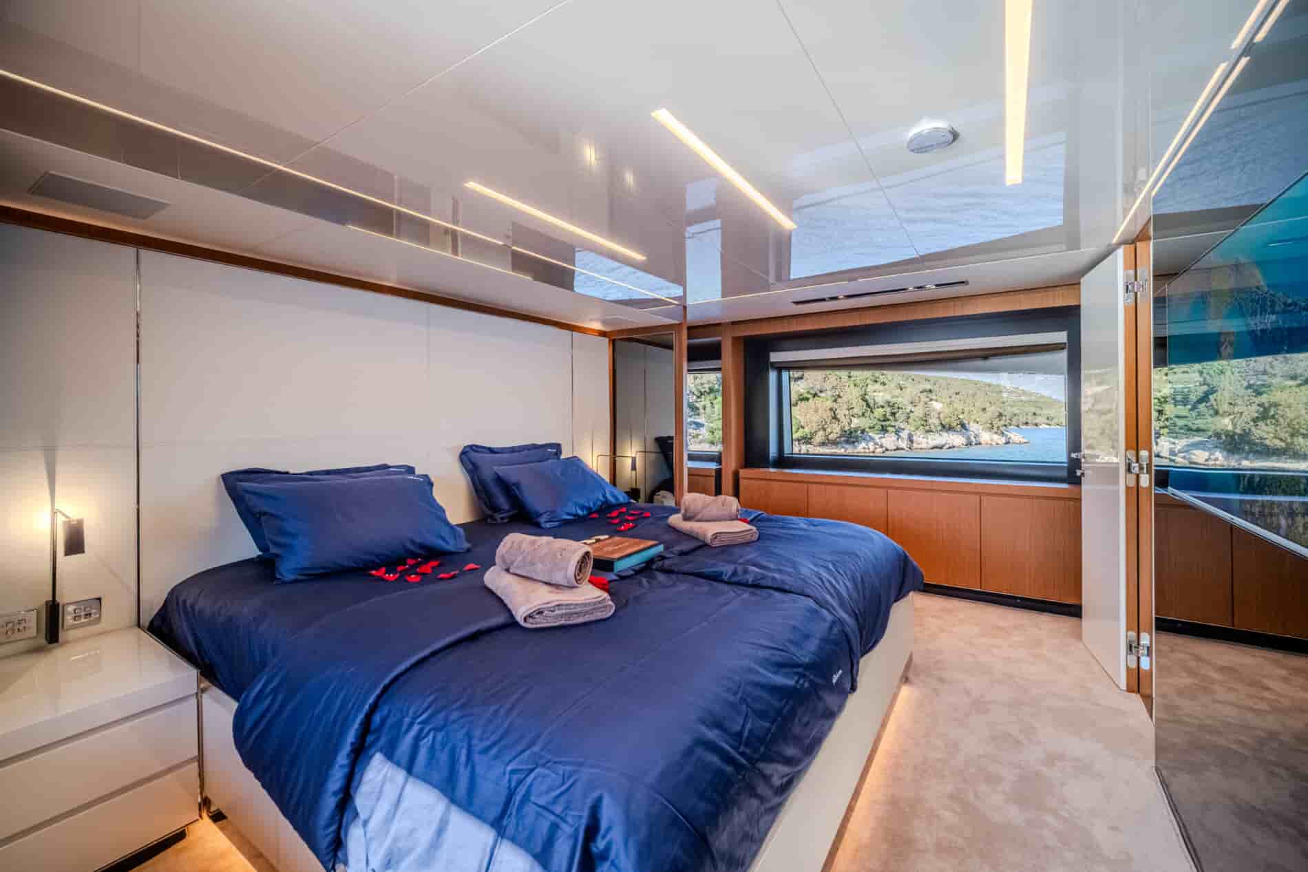 Riva 100 Corsaro - View 26