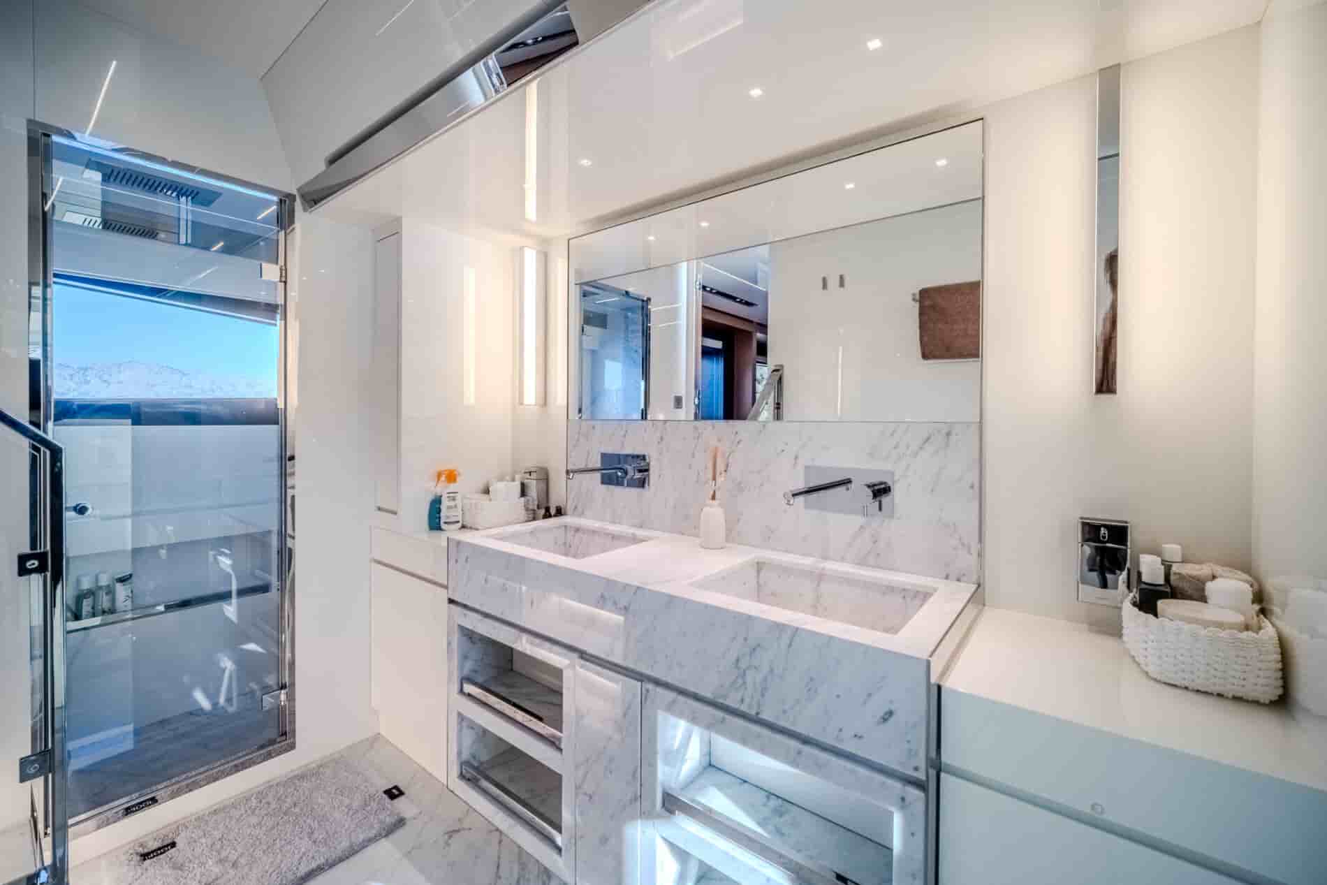 Riva 100 Corsaro - View 29