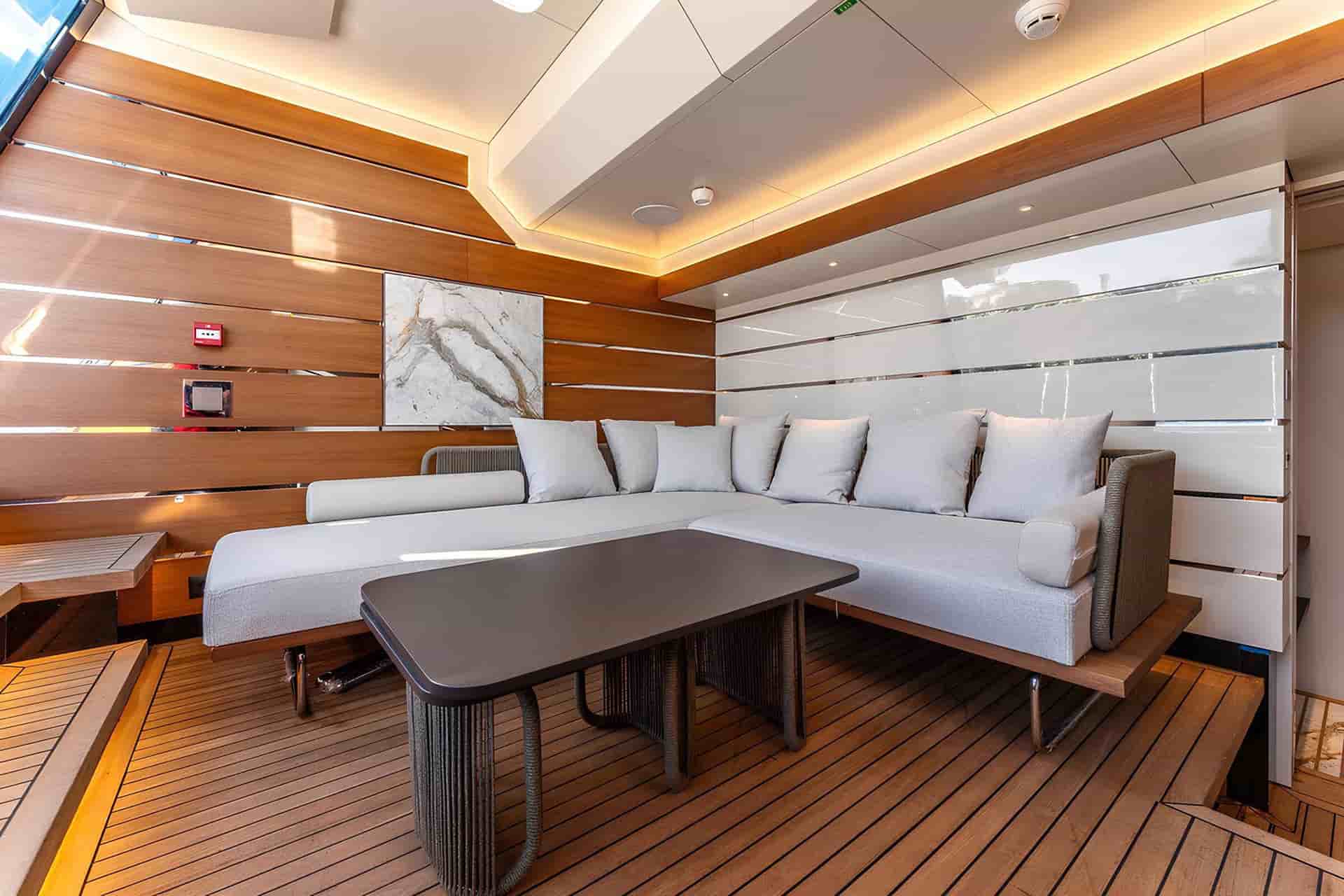 AES Yacht Custom 35M - View 19