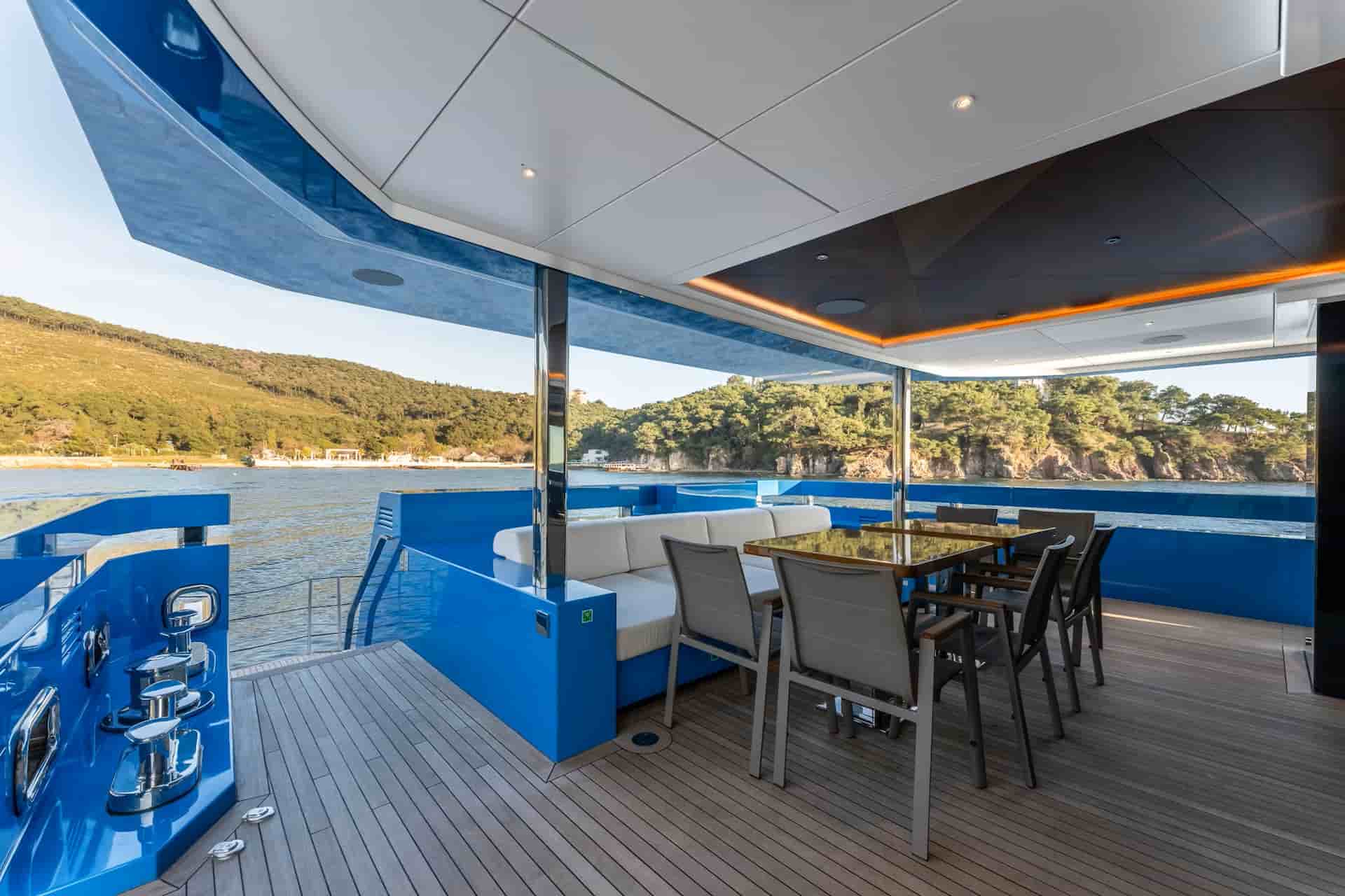 AES Yacht Custom 35M - View 20