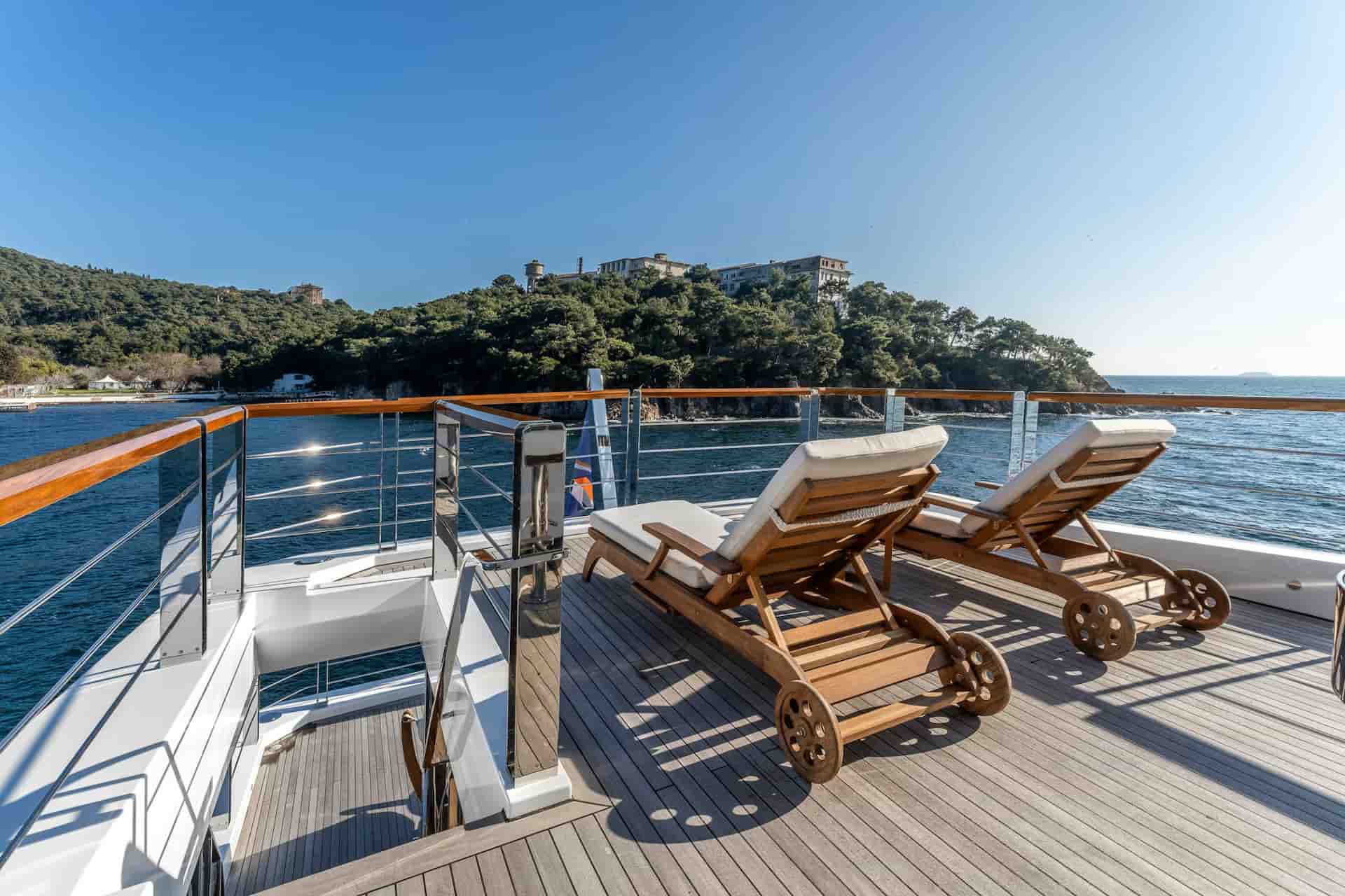 AES Yacht Custom 35M - View 22