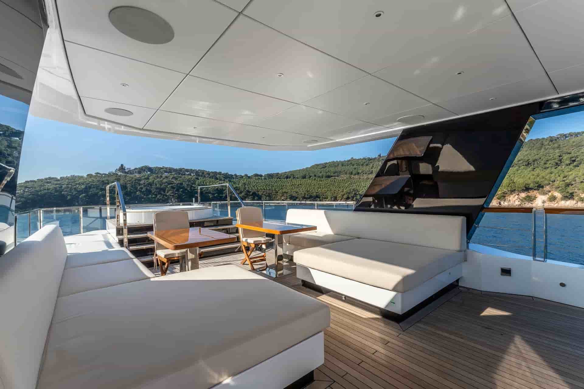 AES Yacht Custom 35M - View 25