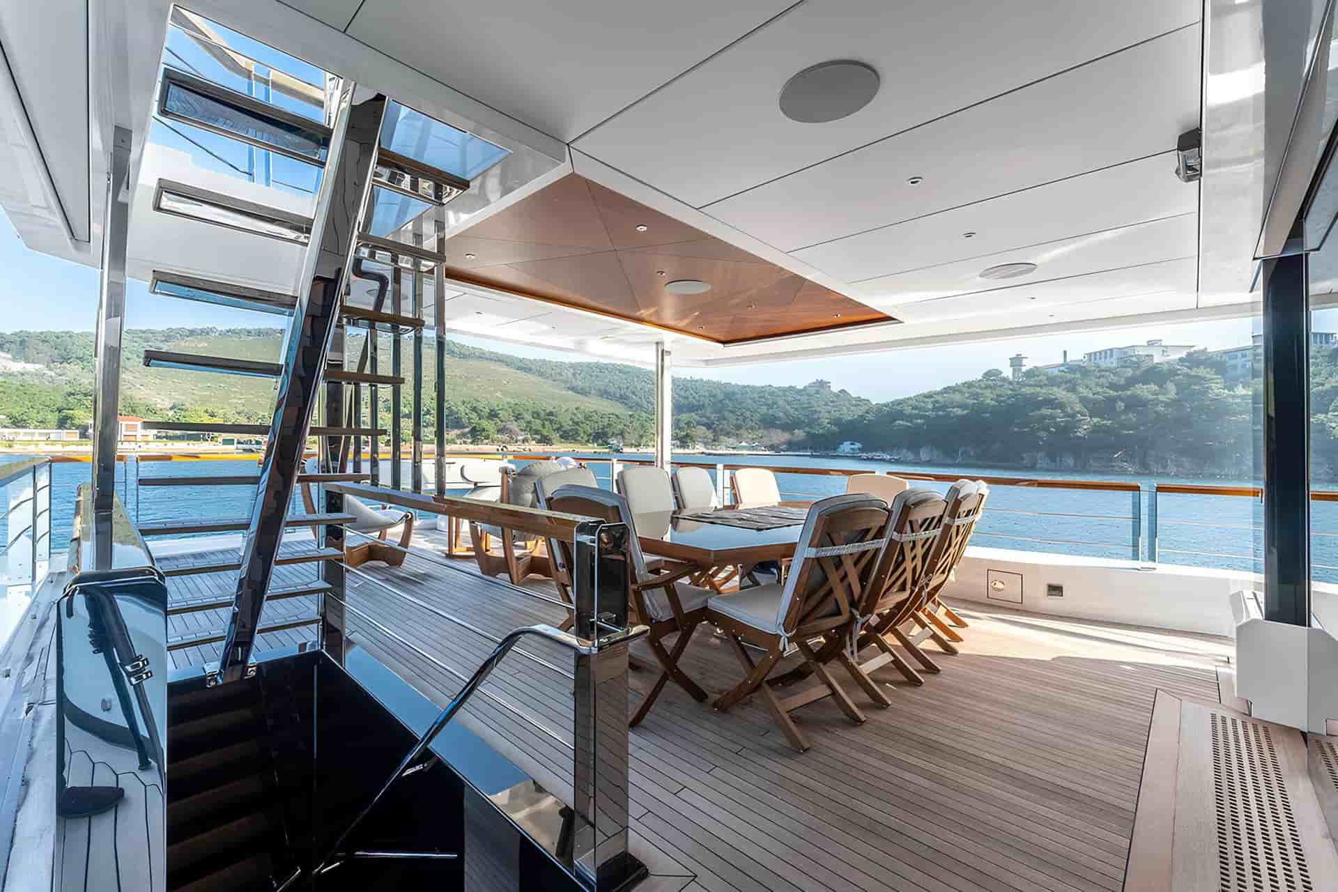 AES Yacht Custom 35M - View 32