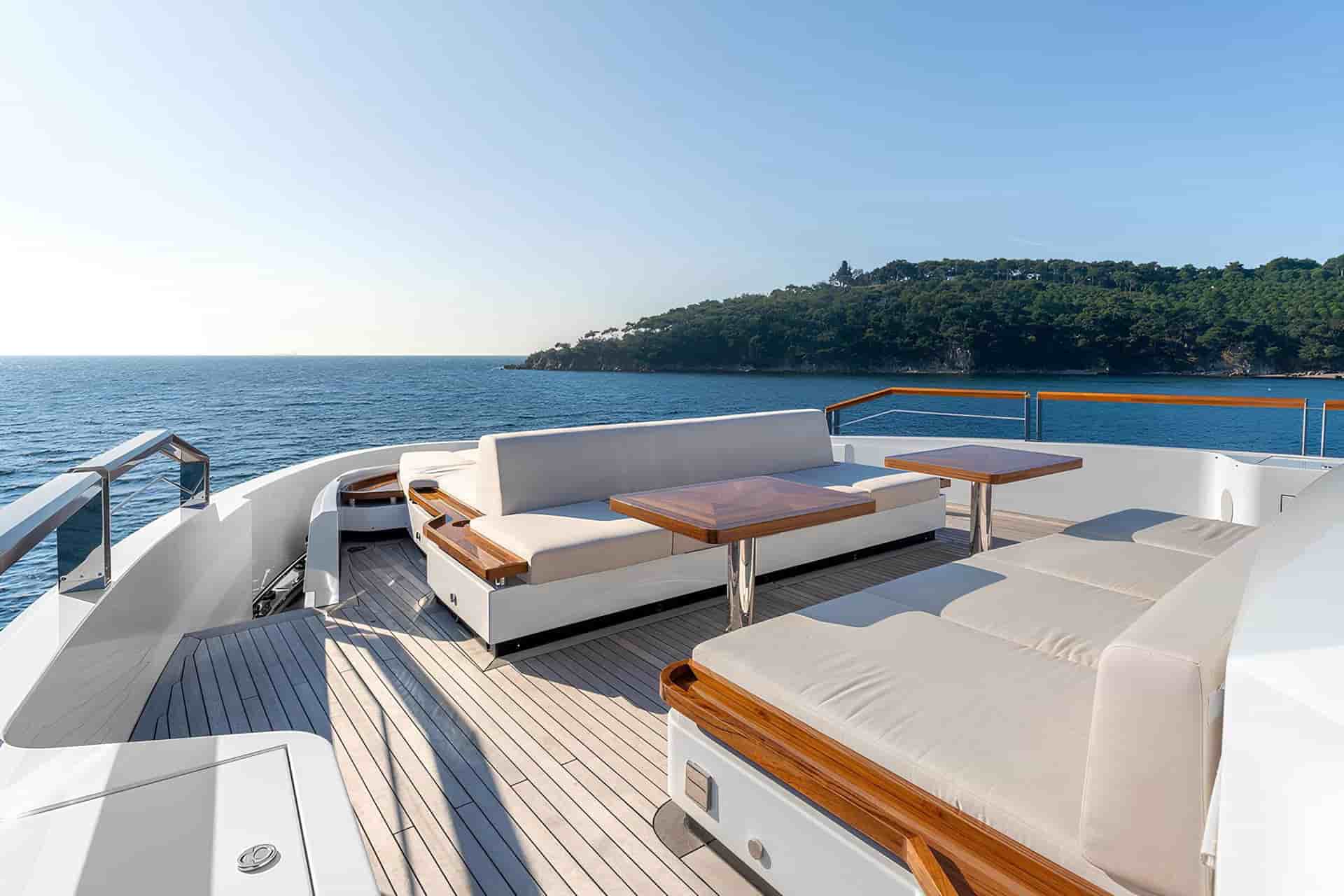 AES Yacht Custom 35M - View 39