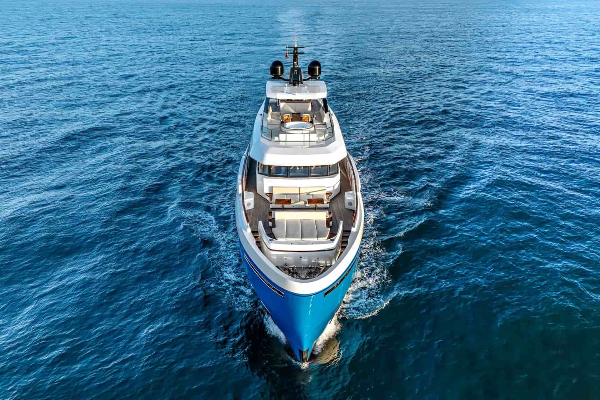 AES Yacht Custom 35M - View 5