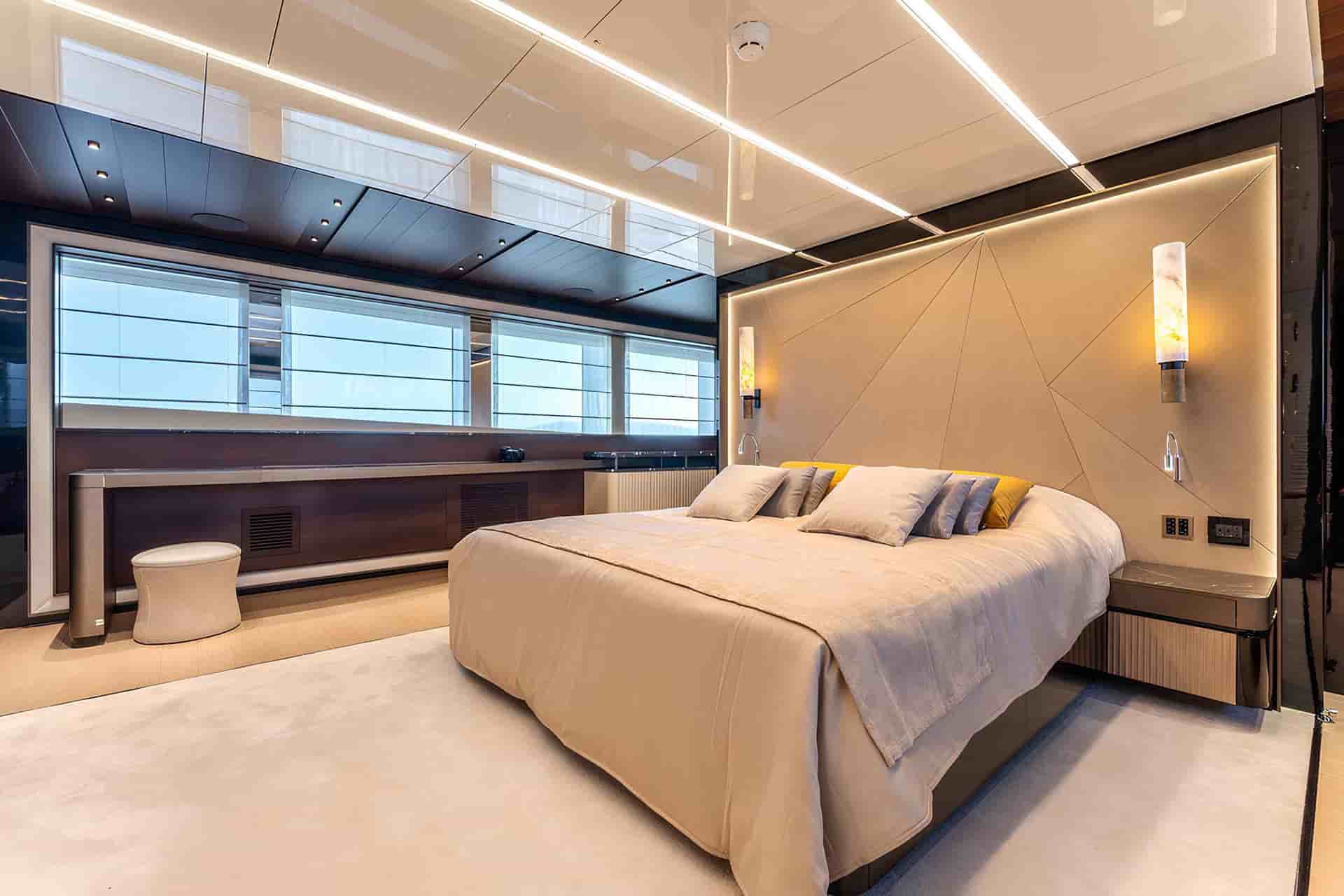 AES Yacht Custom 35M - View 58