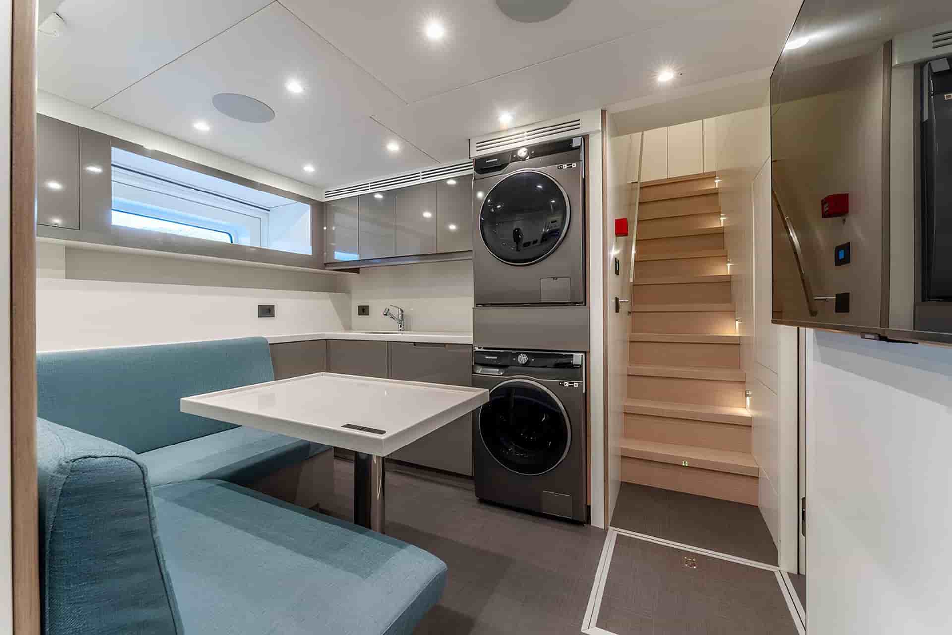 AES Yacht Custom 35M - View 73