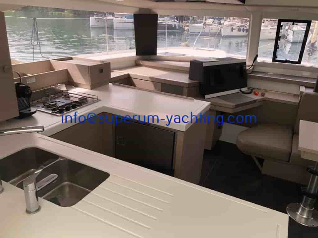 Fountaine Pajot Astrea 42 - View 11