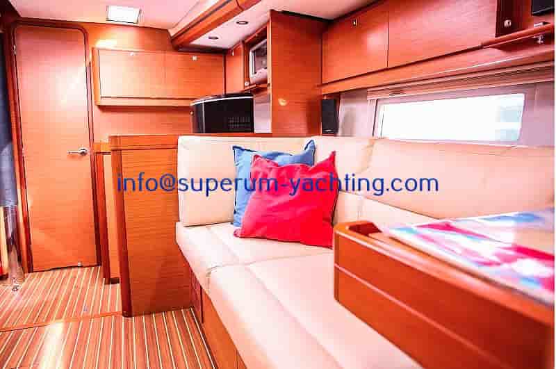 Dufour 520 Grand Large - View 11