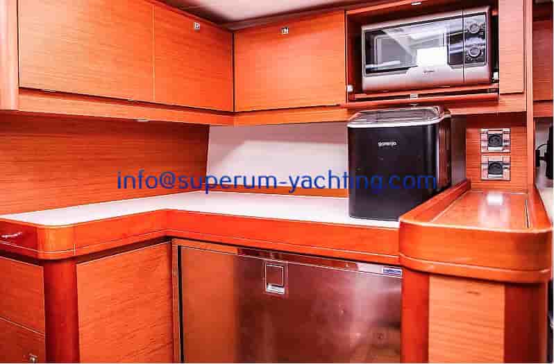 Dufour 520 Grand Large - View 12