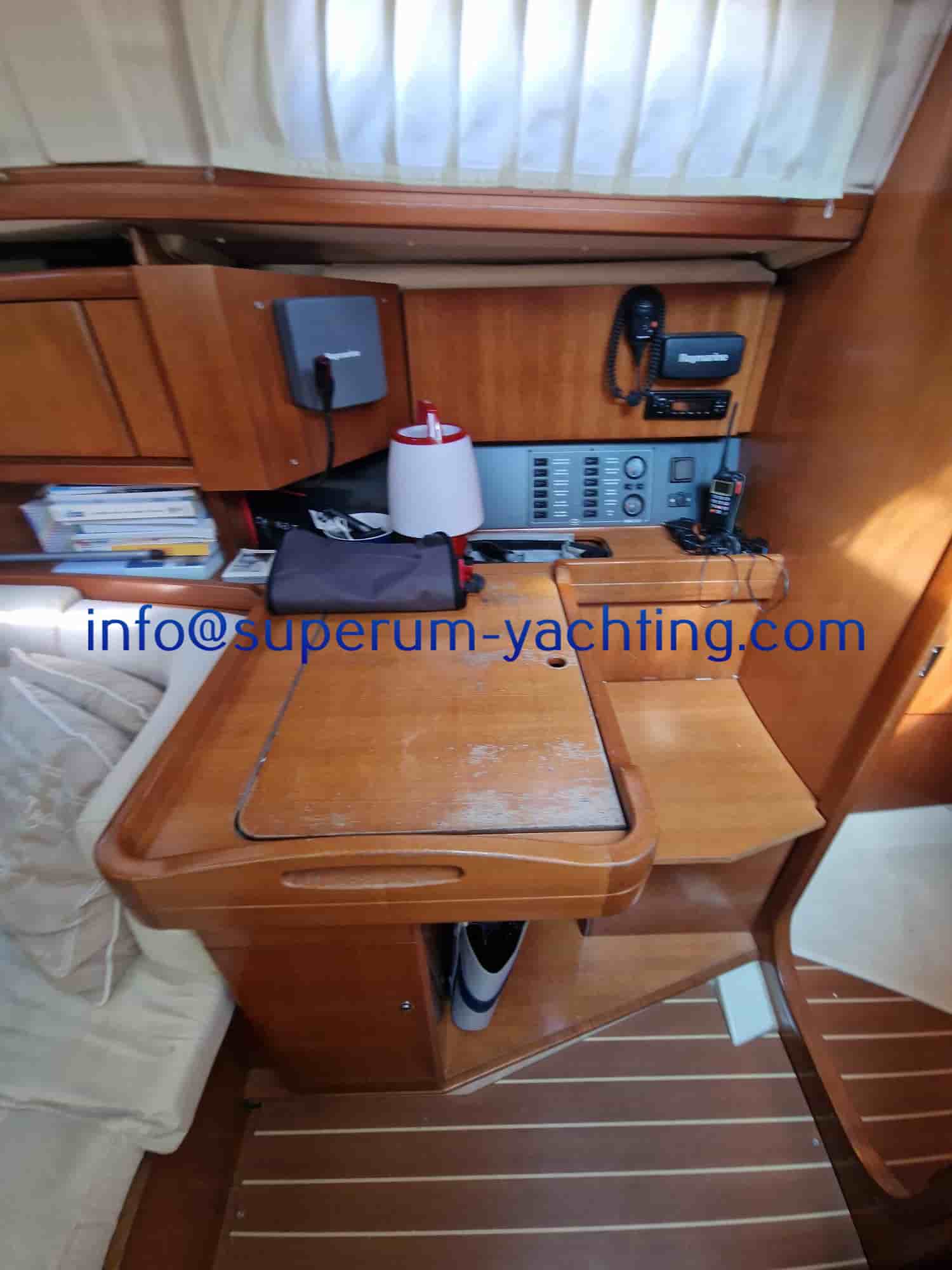 Dufour 365 Grand Large - View 11