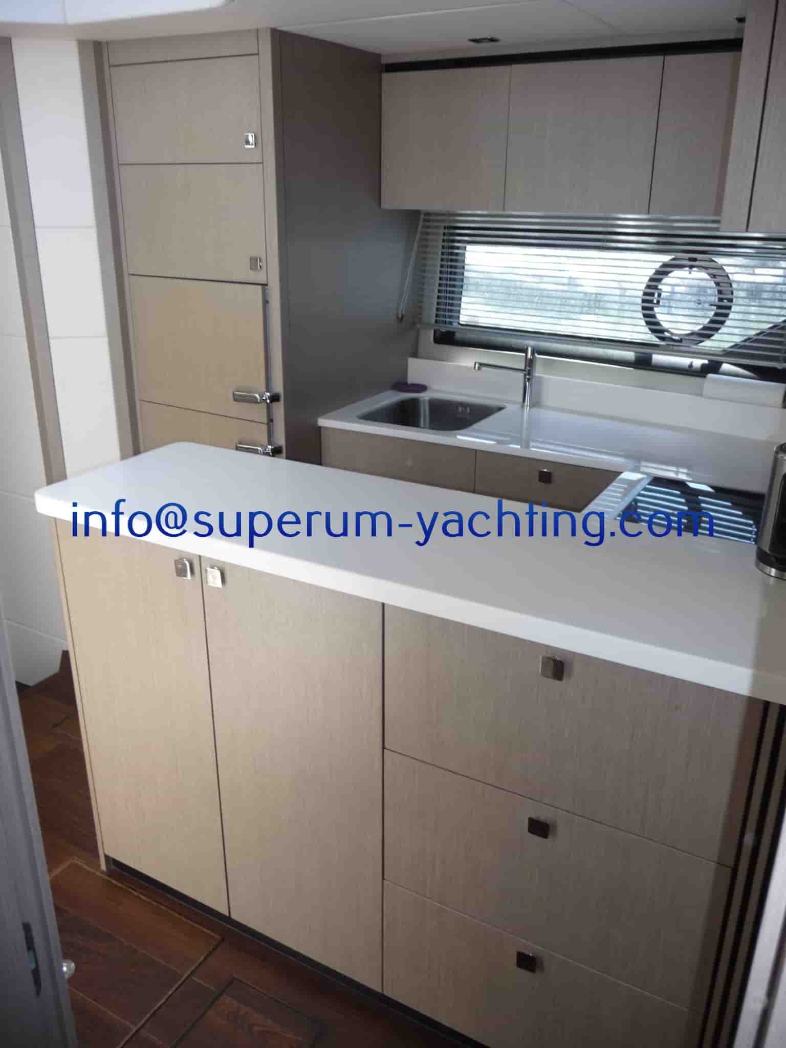 Sunseeker Predator 50 - View 21