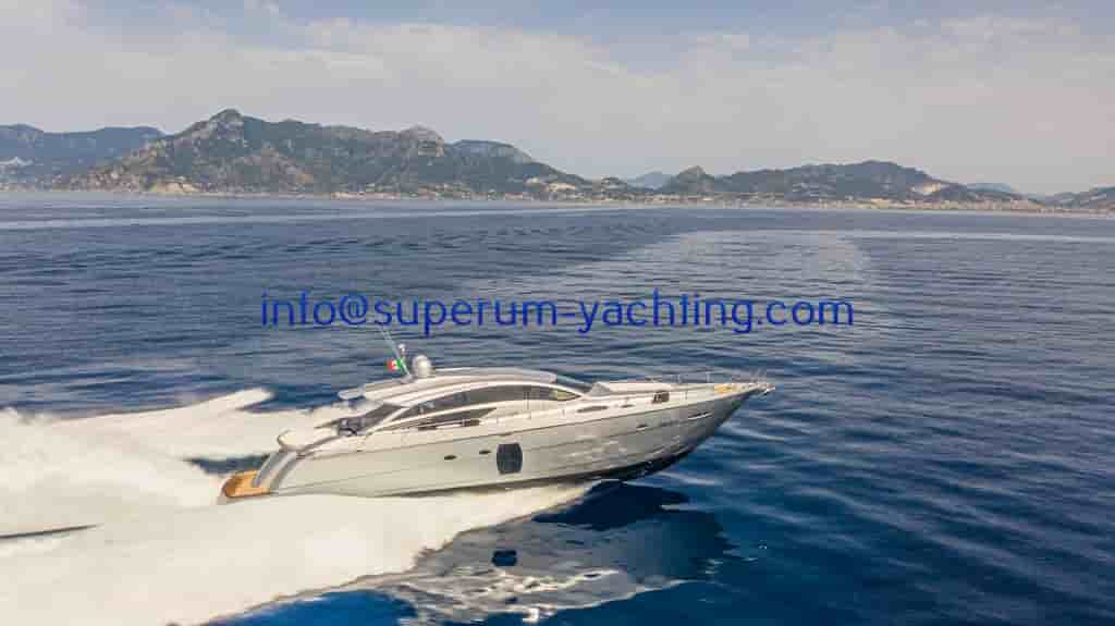 Pershing 72 - View 3