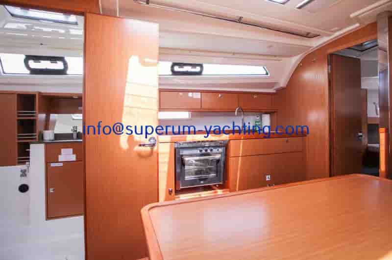 Bavaria 41 Cruiser - View 6