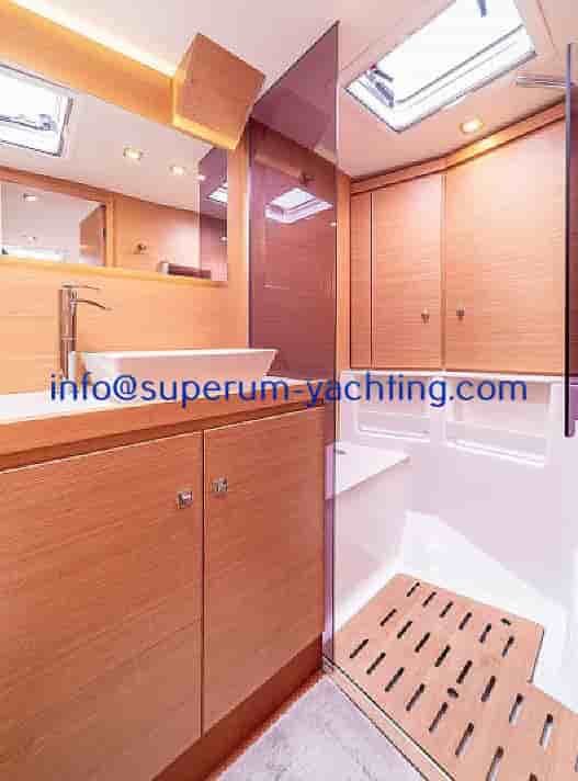 Dufour 63 Exclusive - View 11