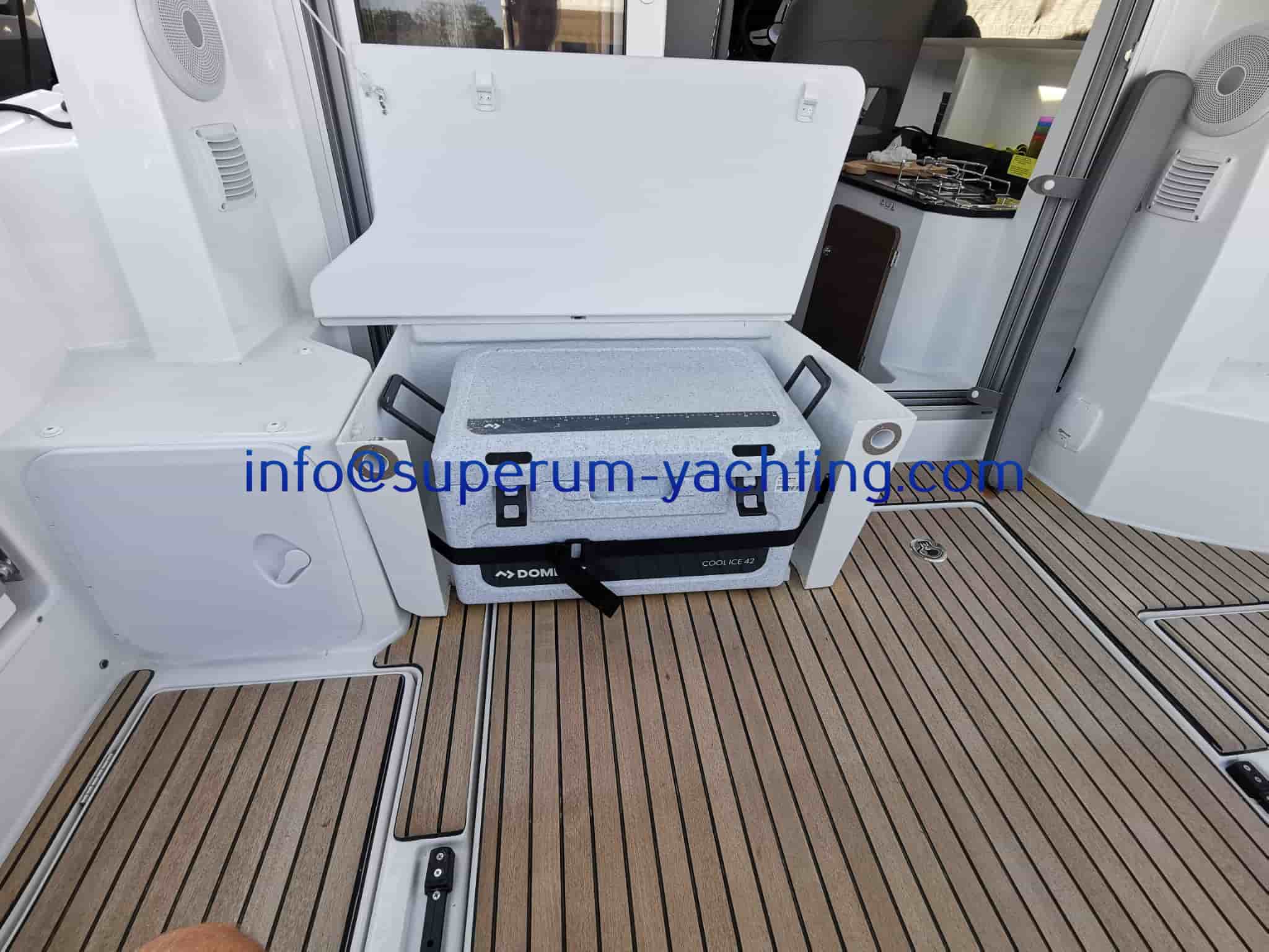Beneteau Antares 8 - View 10