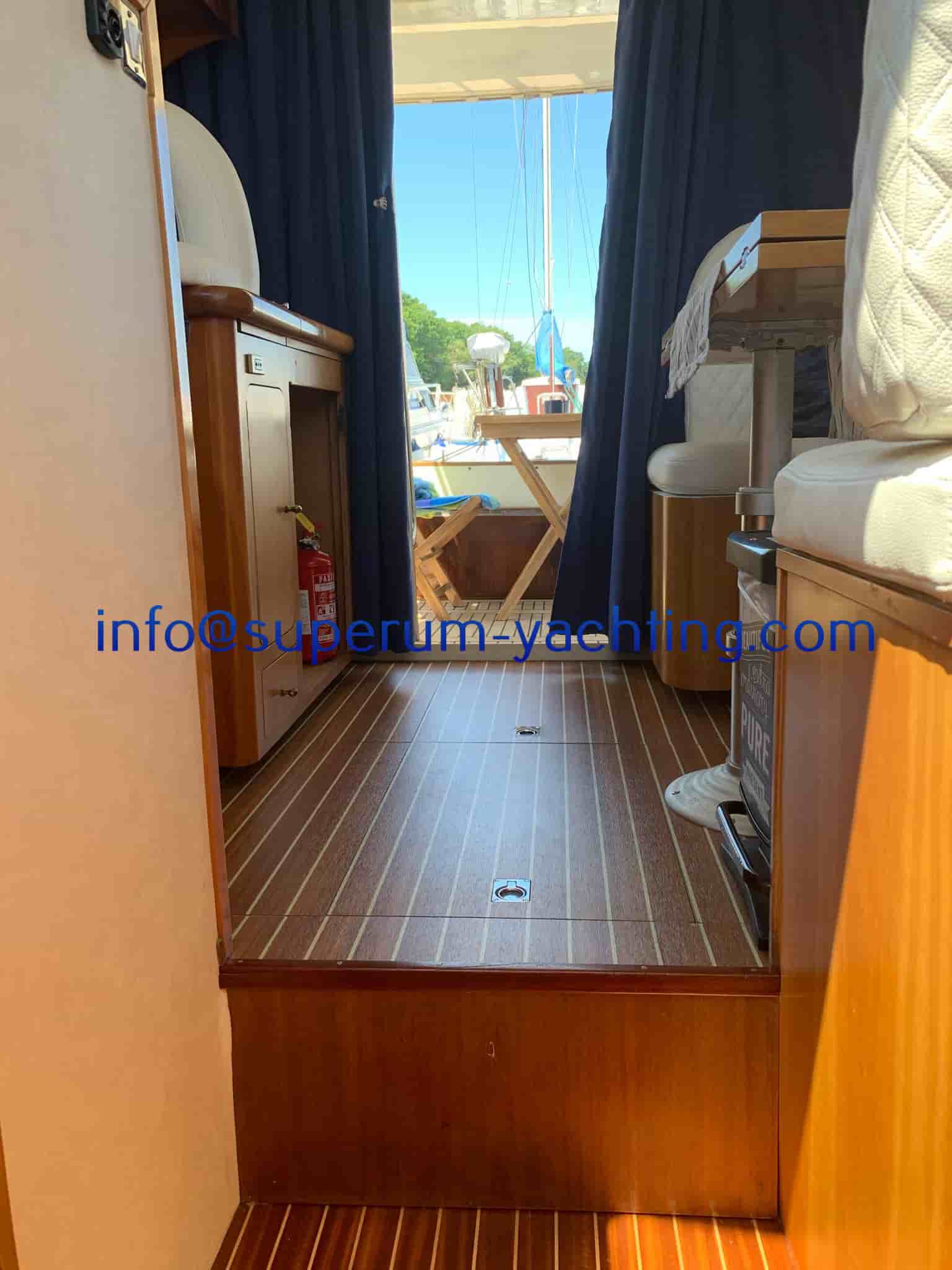 Nautica Po Sea World 31 Fly - View 9