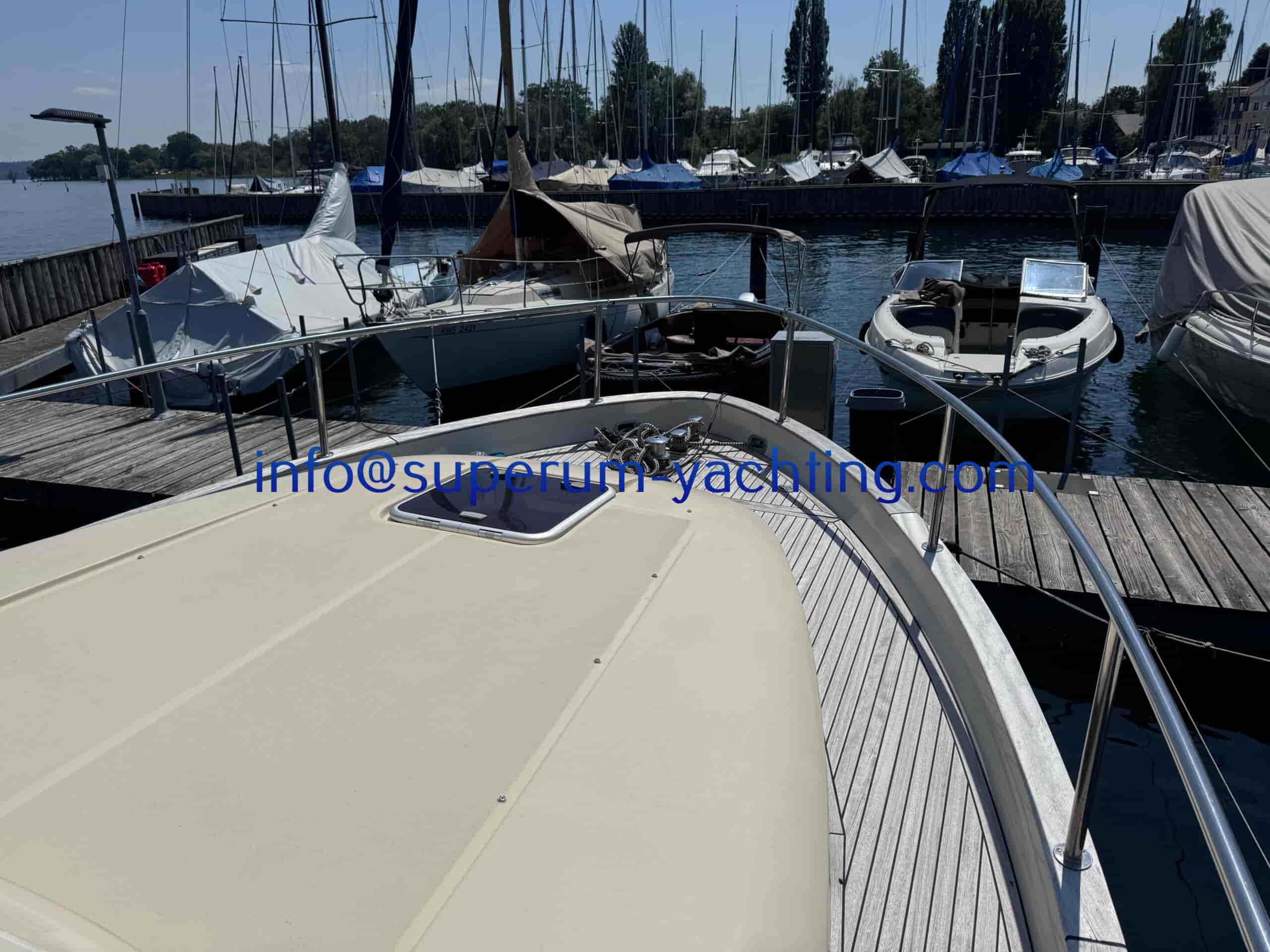 Greenline 33 - View 8