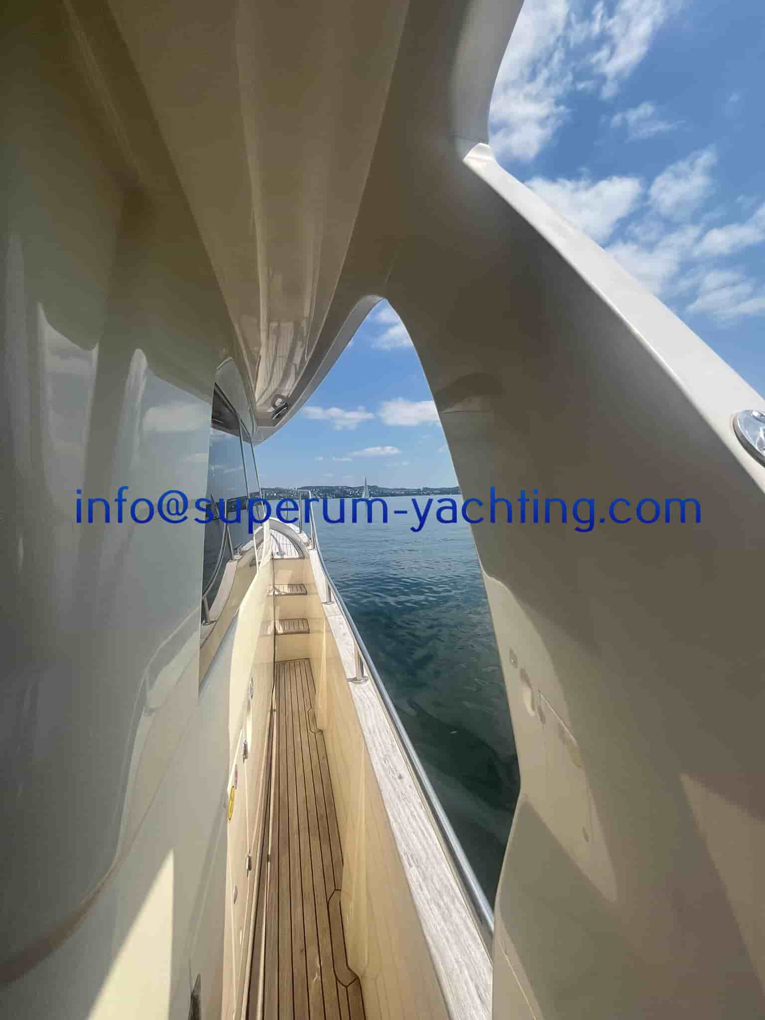 Greenline 33 - View 9