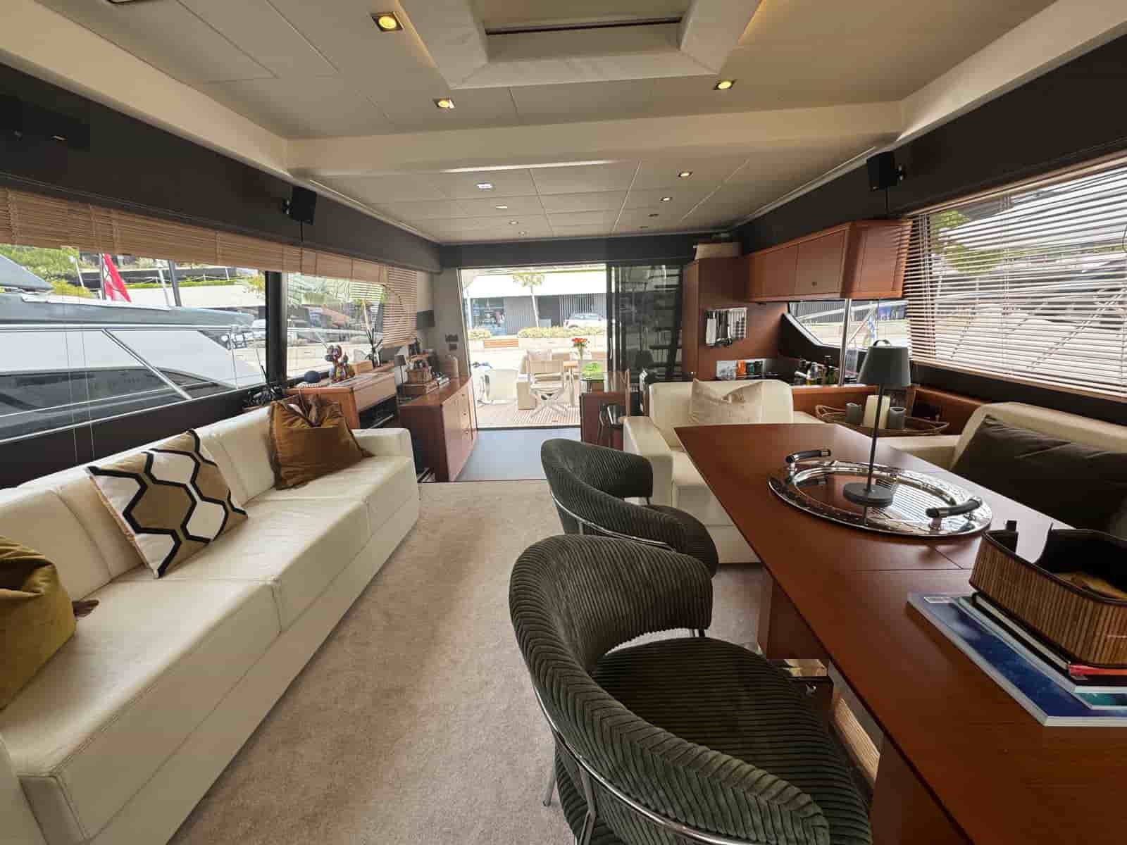 Prestige Yachts 60 Fly - View 14
