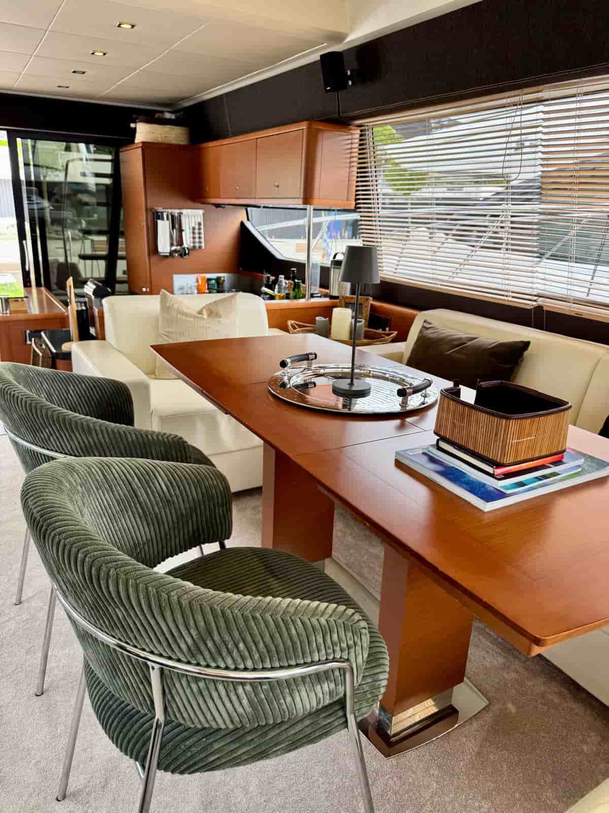 Prestige Yachts 60 Fly - View 15