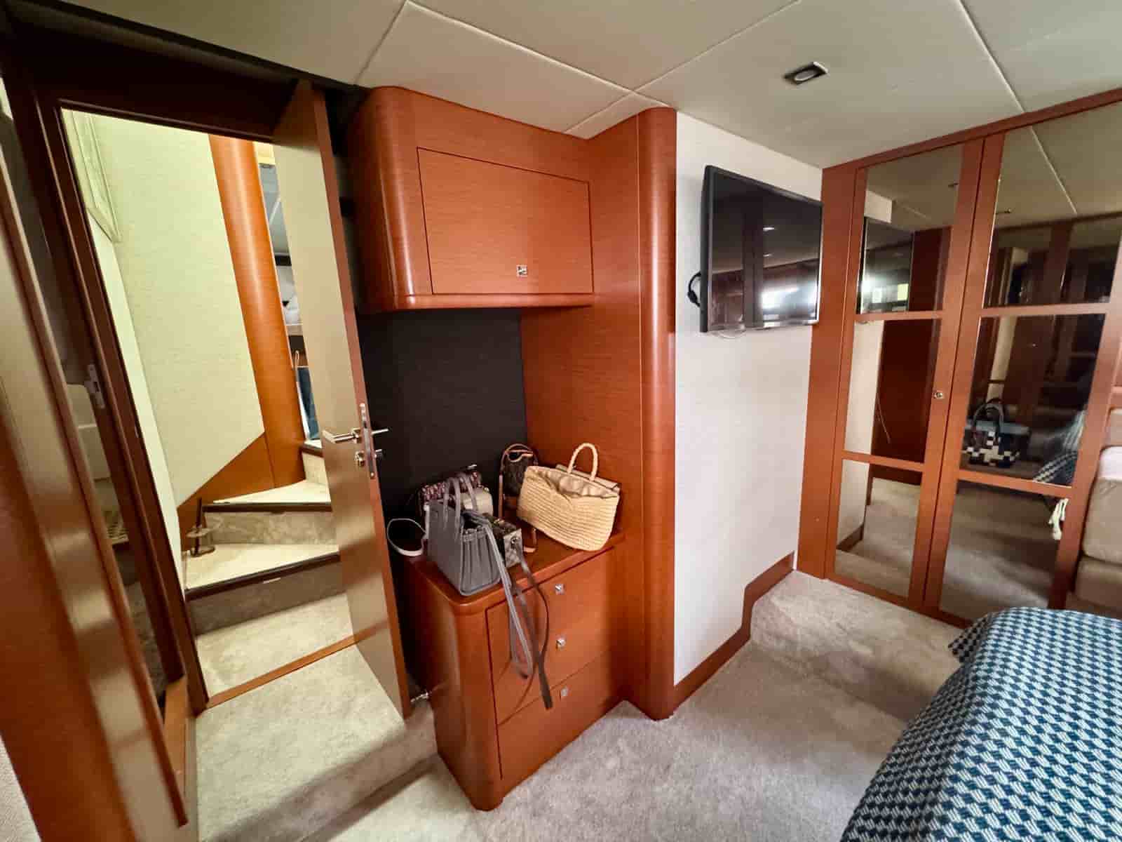 Prestige Yachts 60 Fly - View 23