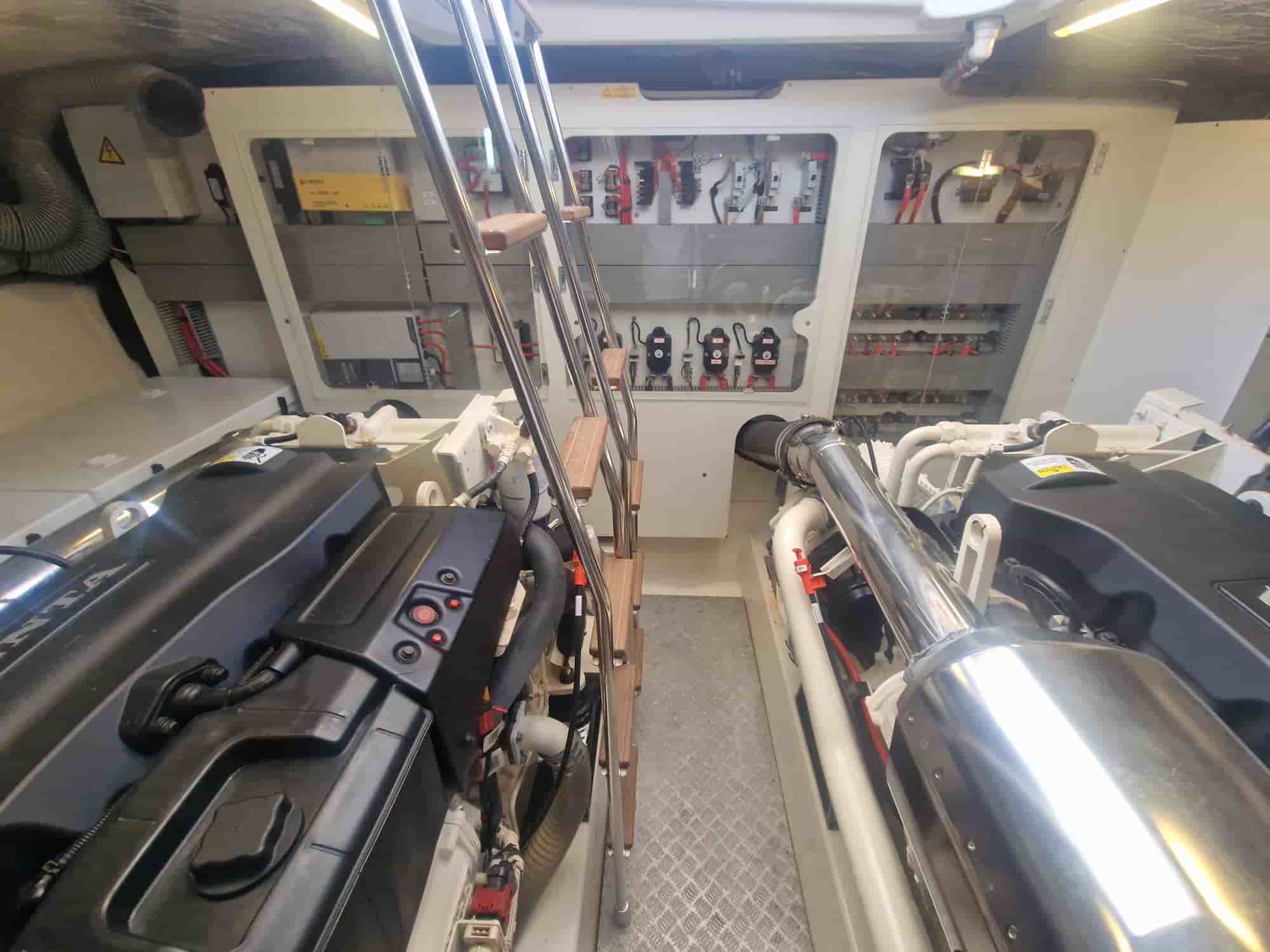 Prestige Yachts 60 Fly - View 27