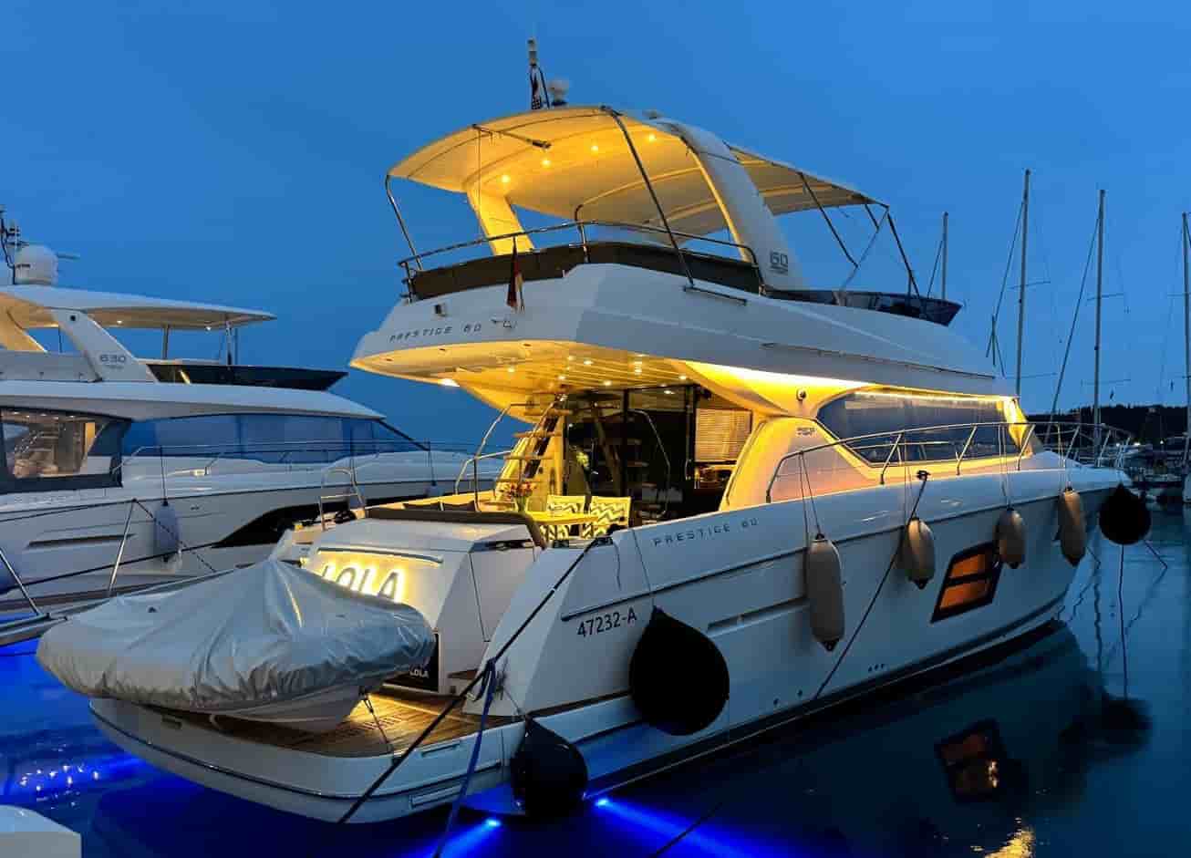 Prestige Yachts 60 Fly - View 4